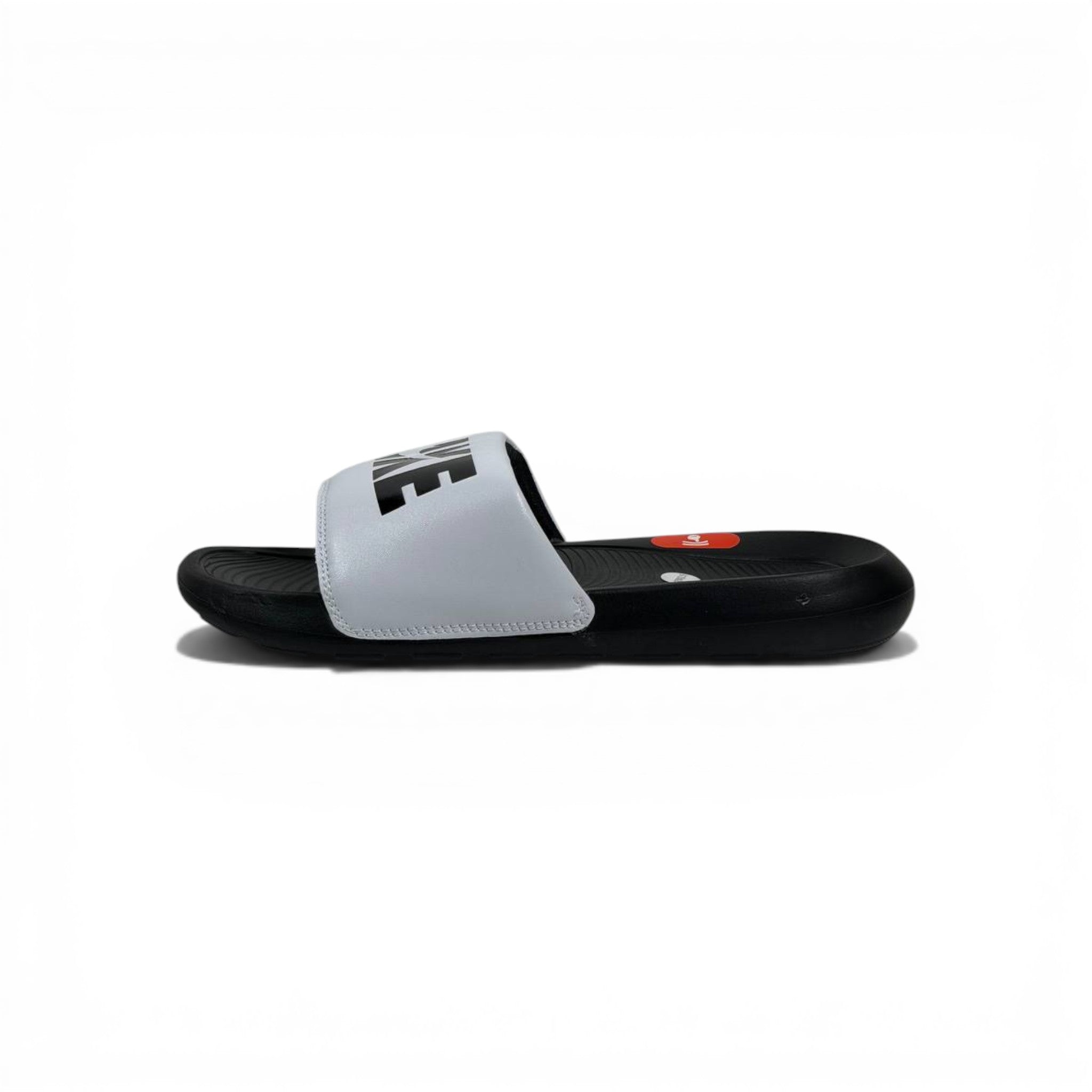 ⚪⚫ Nike Victory One Slides – White & Black Bold Edition