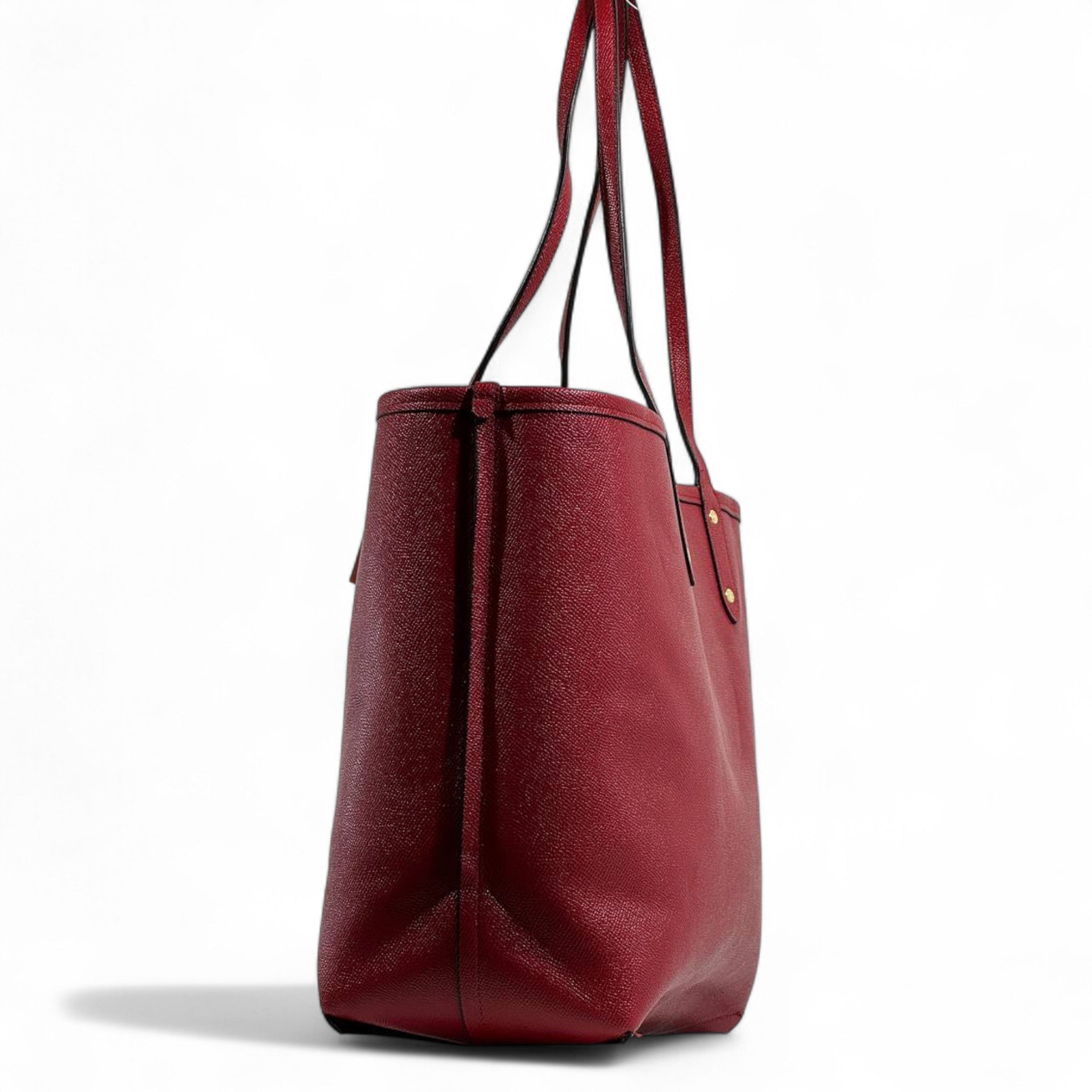 🛍 ✨ Coach Reversible Tote Bag – Signature & Red Edition 👜