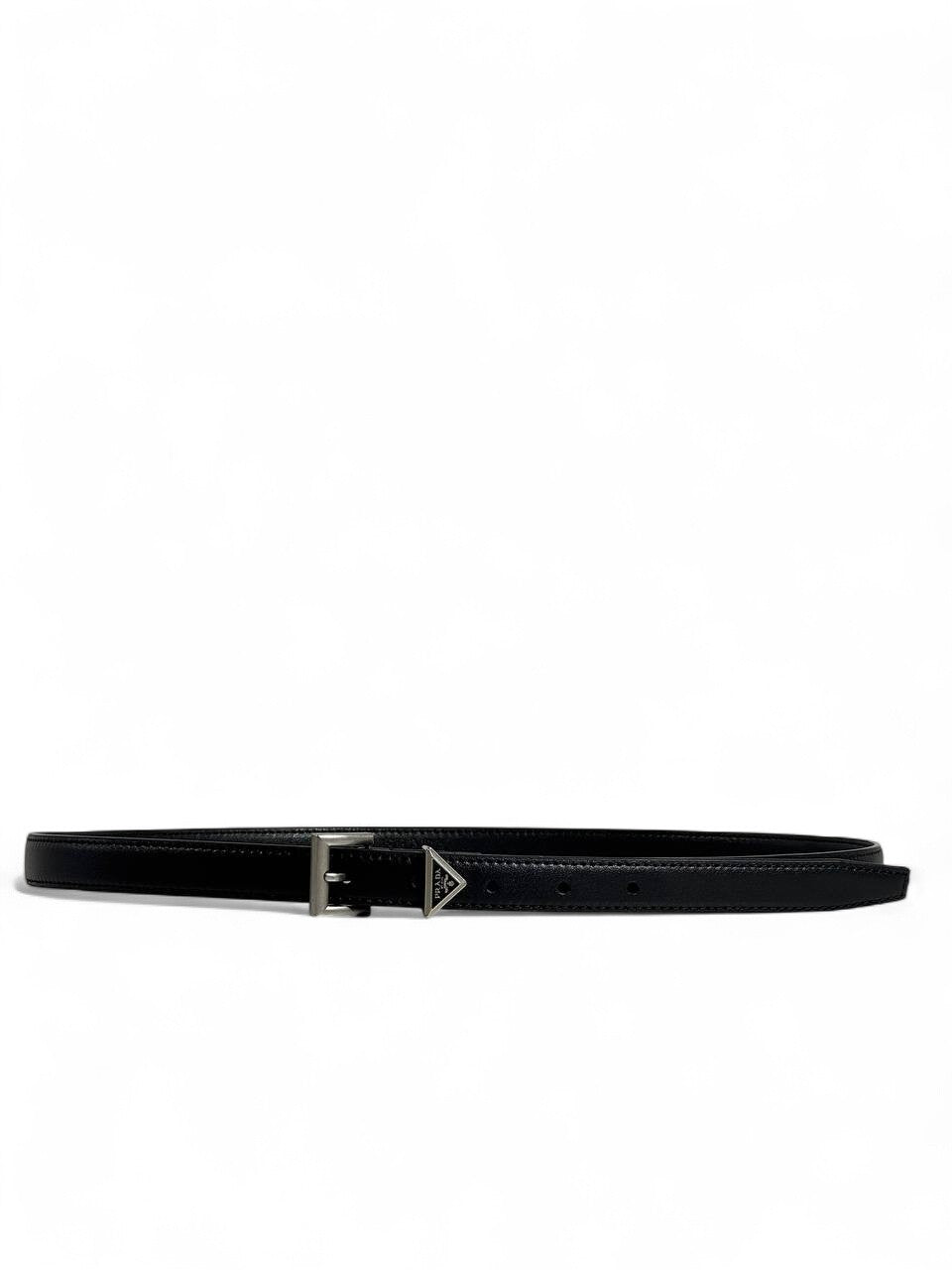 ✨ Prada Triangle Logo Leather Belt 🖤 Black — 110 cm | Sleek Luxury Statement