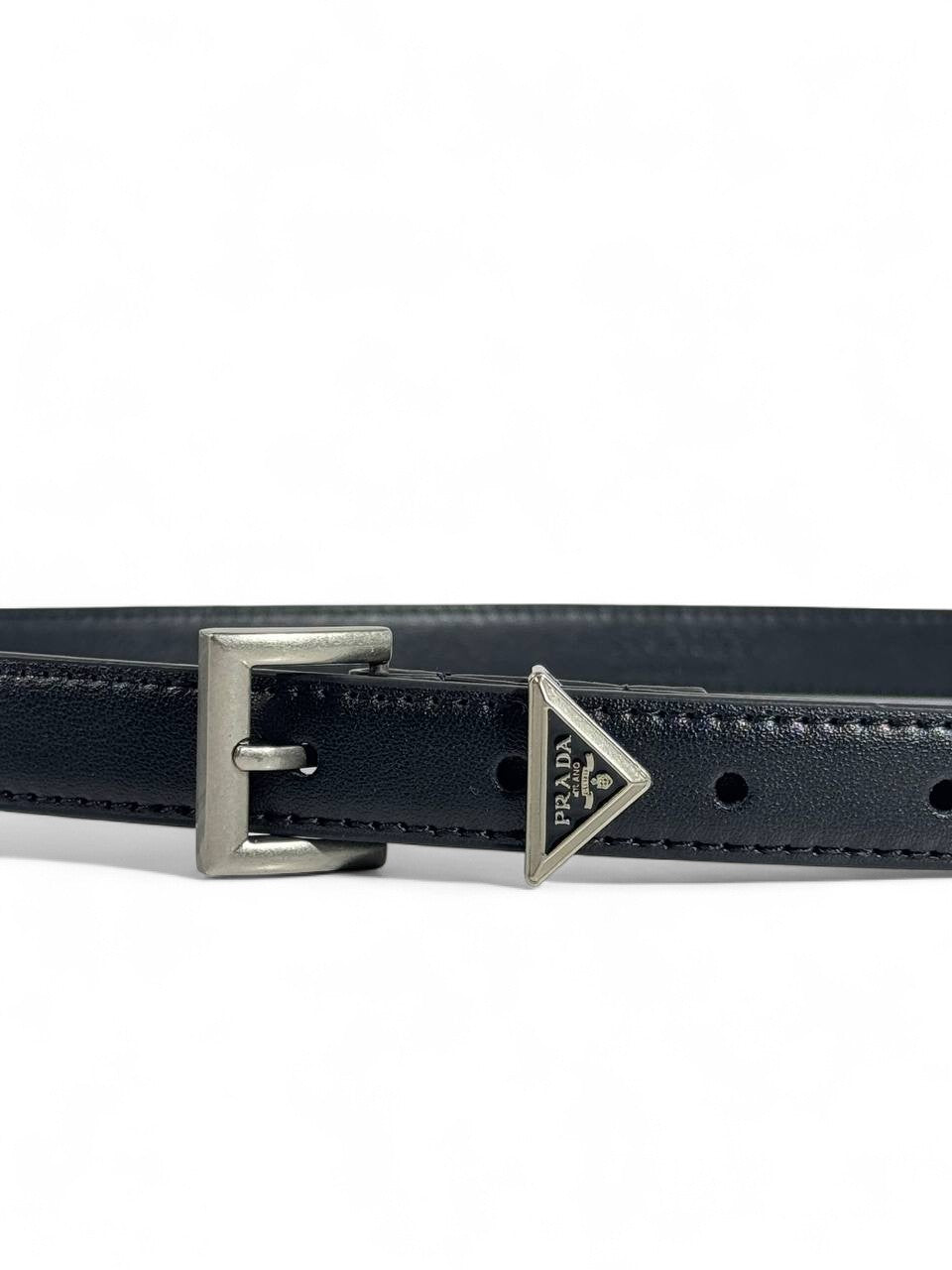 ✨ Prada Triangle Logo Leather Belt 🖤 Black — 110 cm | Sleek Luxury Statement