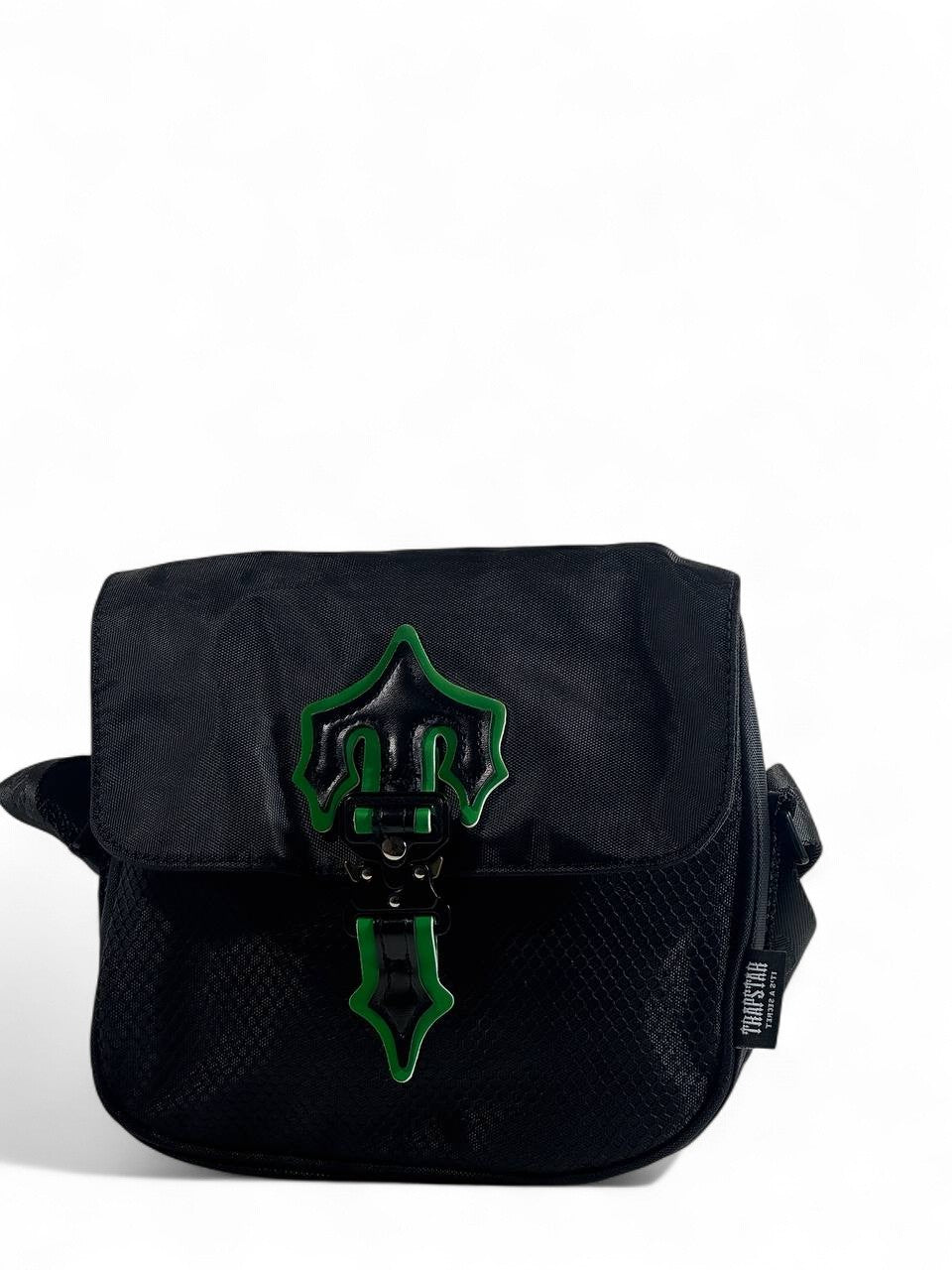 🖤💚 Trapstar Black & Green Crossbody Bag – Bold Urban Streetwear Essential 🔥