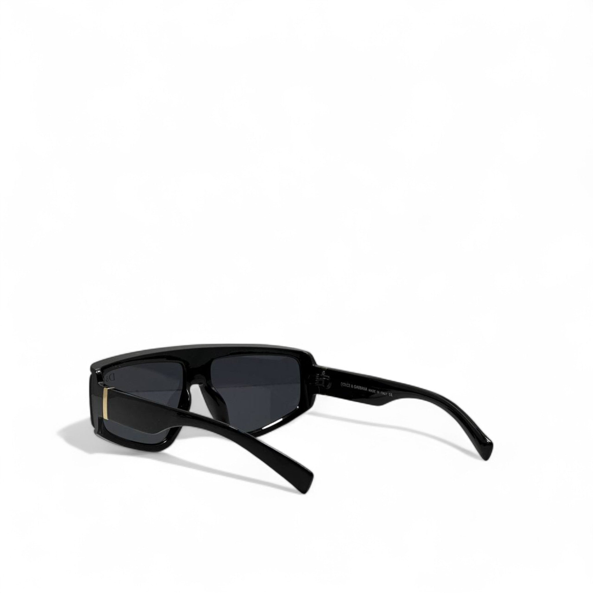 D&G Bold Shield Sunglasses 🖤🕶 | Black Frame with Gold Logo Strip