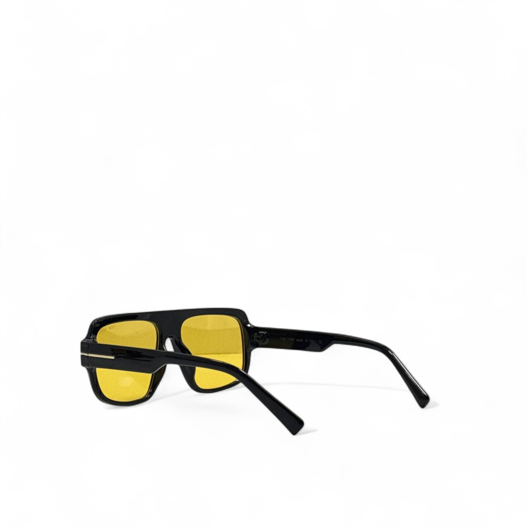 Tom Ford Shield Sunglasses with Yellow Lenses – Statement Retro Vibes 🟨🖤