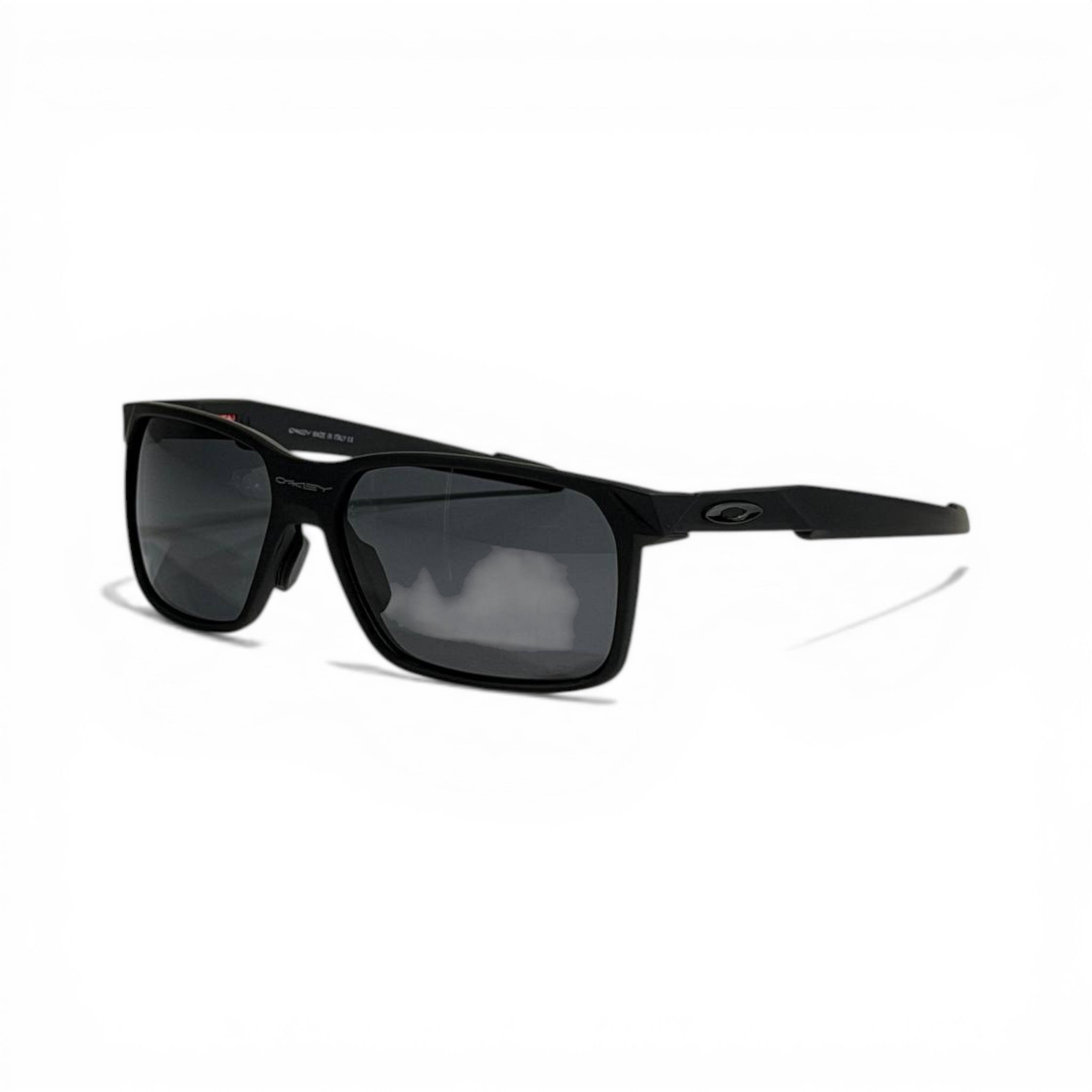 Oakley Matte Black Rectangular Sunglasses – Polarized Stealth Edition 🕶️⚡