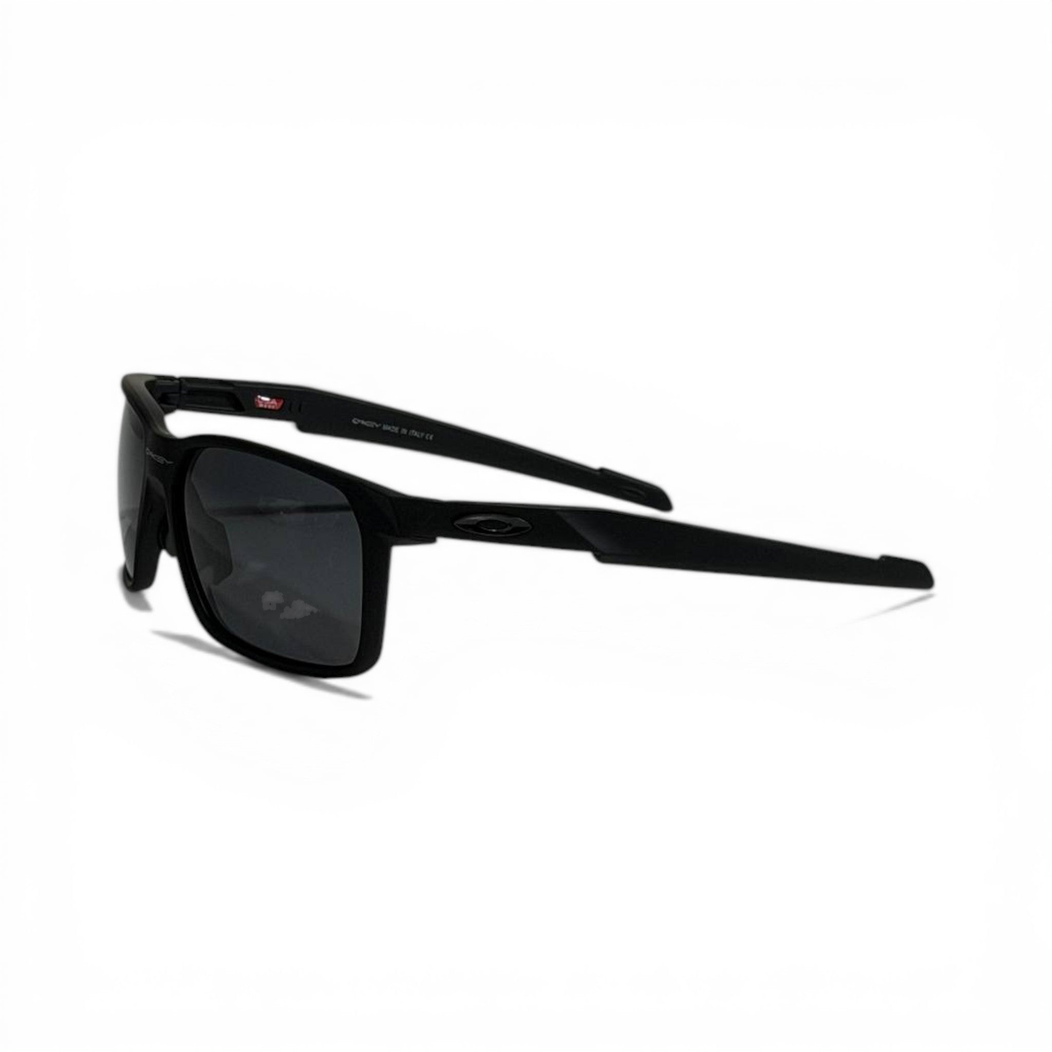 Oakley Matte Black Rectangular Sunglasses – Polarized Stealth Edition 🕶️⚡