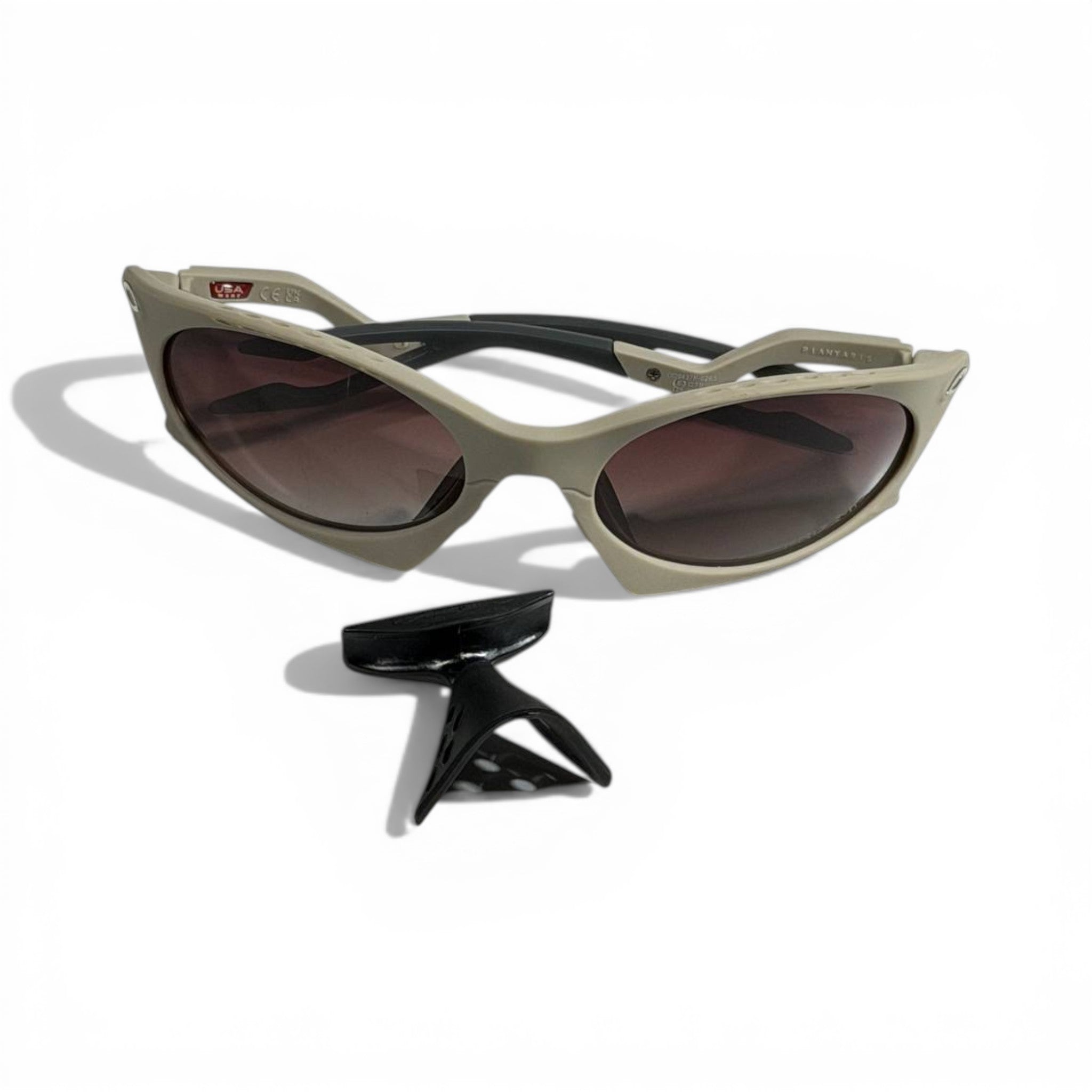 Oakley PRIZM Desert Shield Sunglasses – Sand Beige Tactical Edition 🕶️🏜️