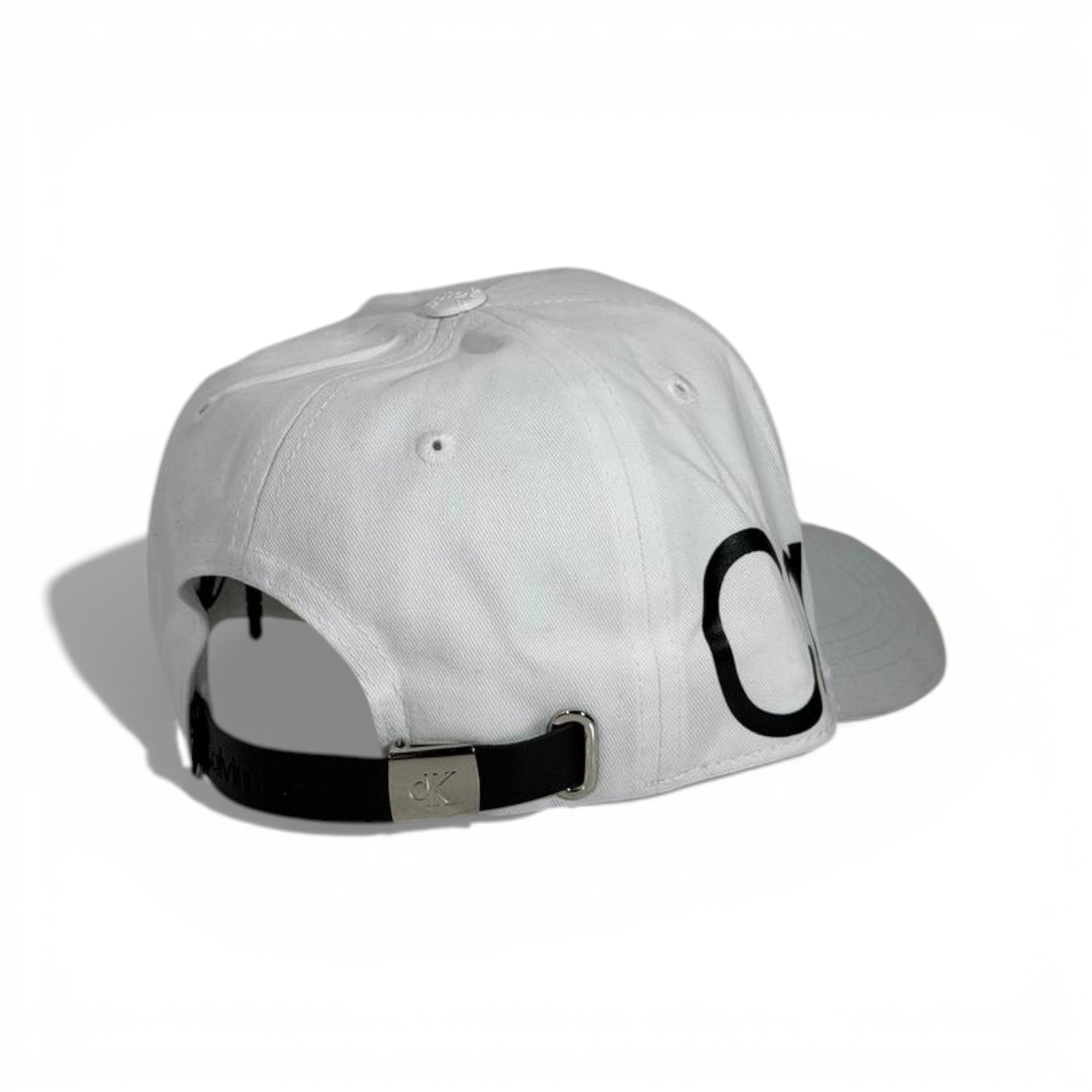 🧢 Calvin Klein White Baseball Cap – Bold Logo Minimal Edition 🤍🖤✨