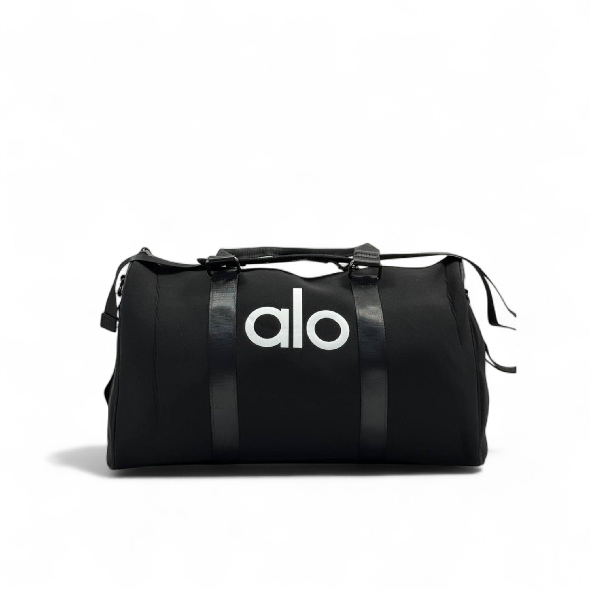 Alo Large Signature Duffel Bag โ Black Bold ๐๏ธโโ๏ธ๐ค