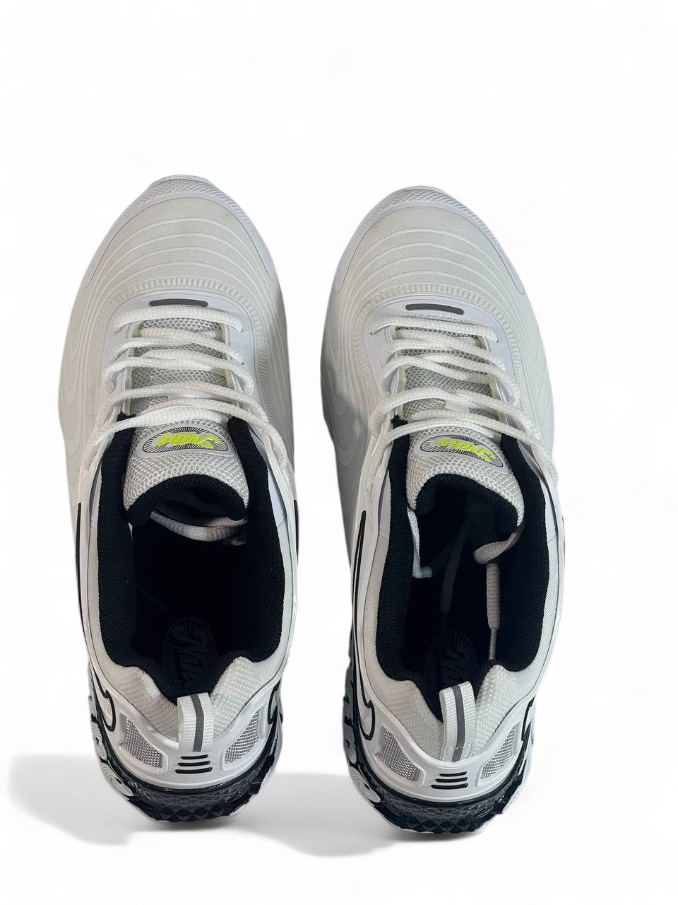 🔥 Nike Zoomwave Silver Edition 👟 | Futuristic Comfort Meets Sleek Design