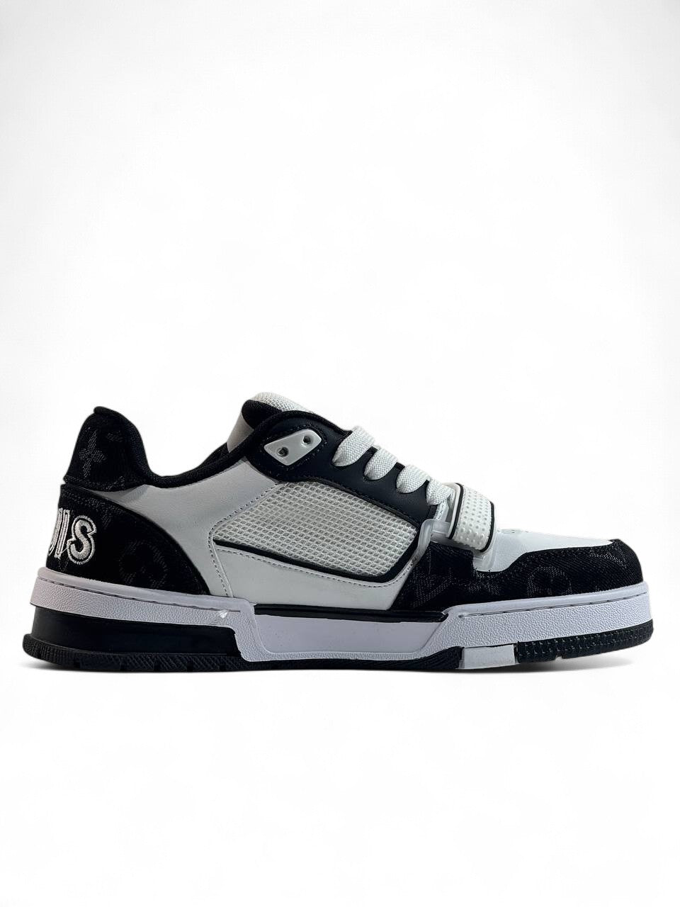 🔥 Louis Vuitton Trainer White Black 👟 | Power Meets Style