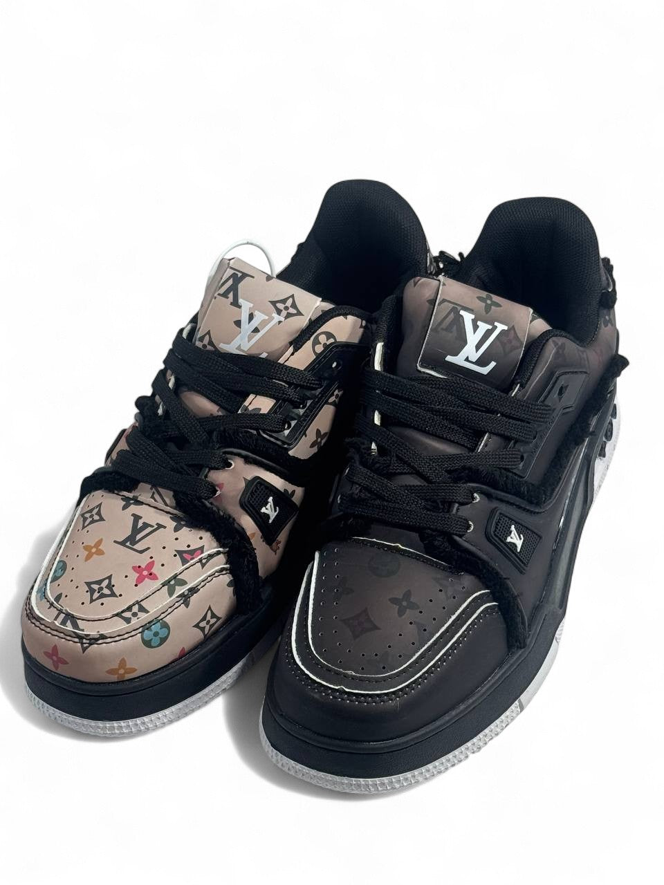 🌈 Louis Vuitton Heat-Sensitive Sneakers – Color-Changing Edition 👟