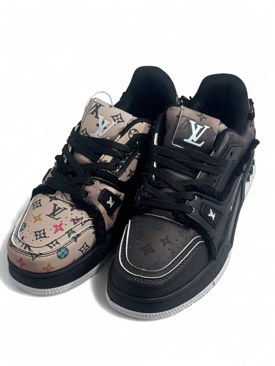 🌈 Louis Vuitton Heat-Sensitive Sneakers – Color-Changing Edition 👟