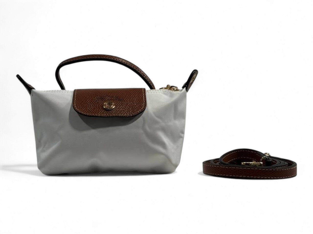 🤍 Longchamp Le Pliage Crossbody Bag – White Elegance Edition 🤍