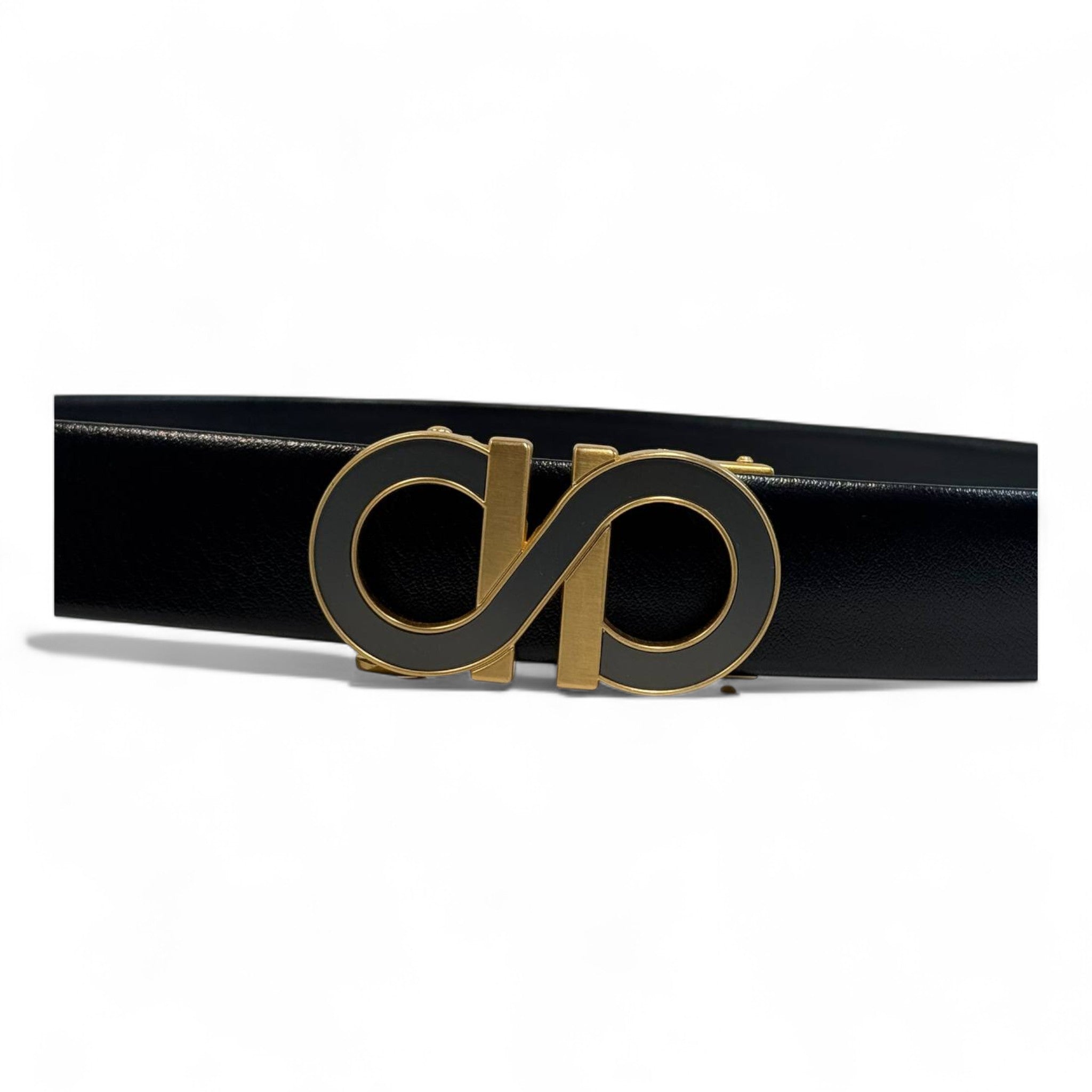 🖤💛 Salvatore Ferragamo Gancini Leather Belt – 135cm (Black & Gold) ✨