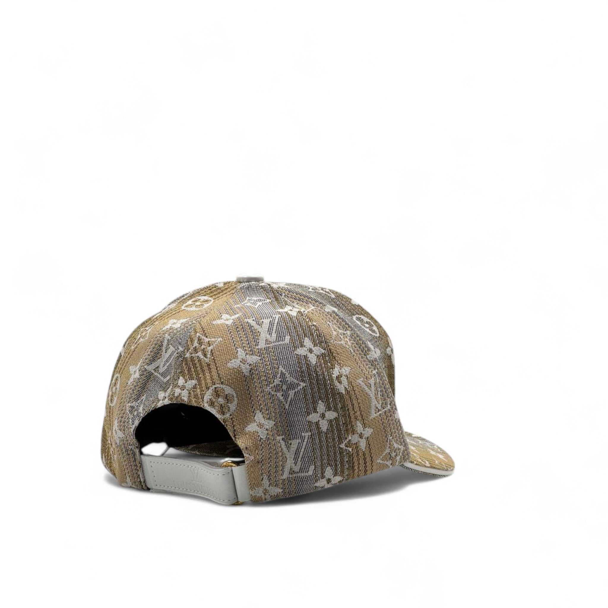 Louis Vuitton Monogram Gradient Cap – Gold Fade Edition ✨🧢