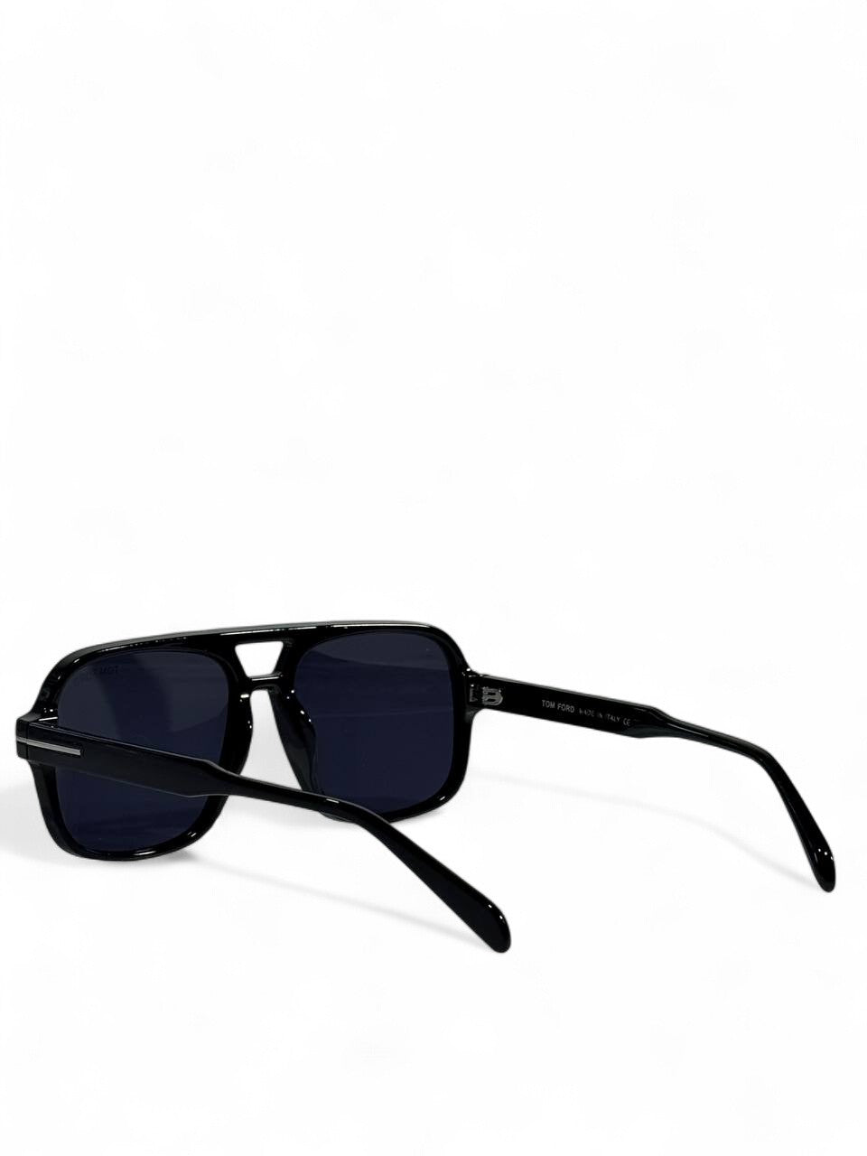 🖤 Tom Ford Aviator Sunglasses – Black Onyx Edition