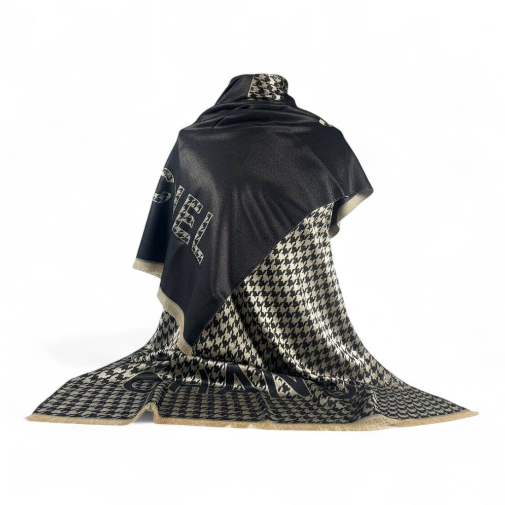 🖤🤍 Chanel Double-Face Scarf – Classic Houndstooth Edition
