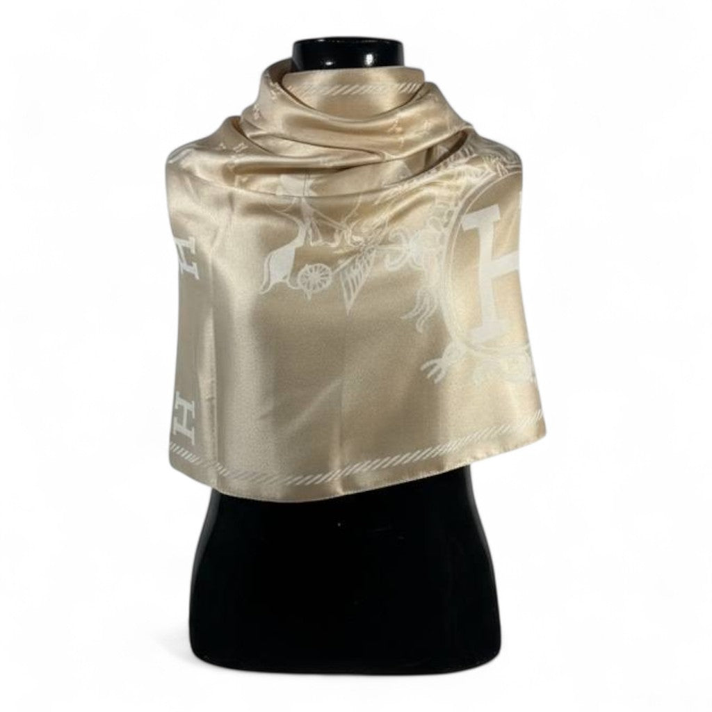 🤍✨ Hermès Double-Face Scarf – Golden Beige Elegance