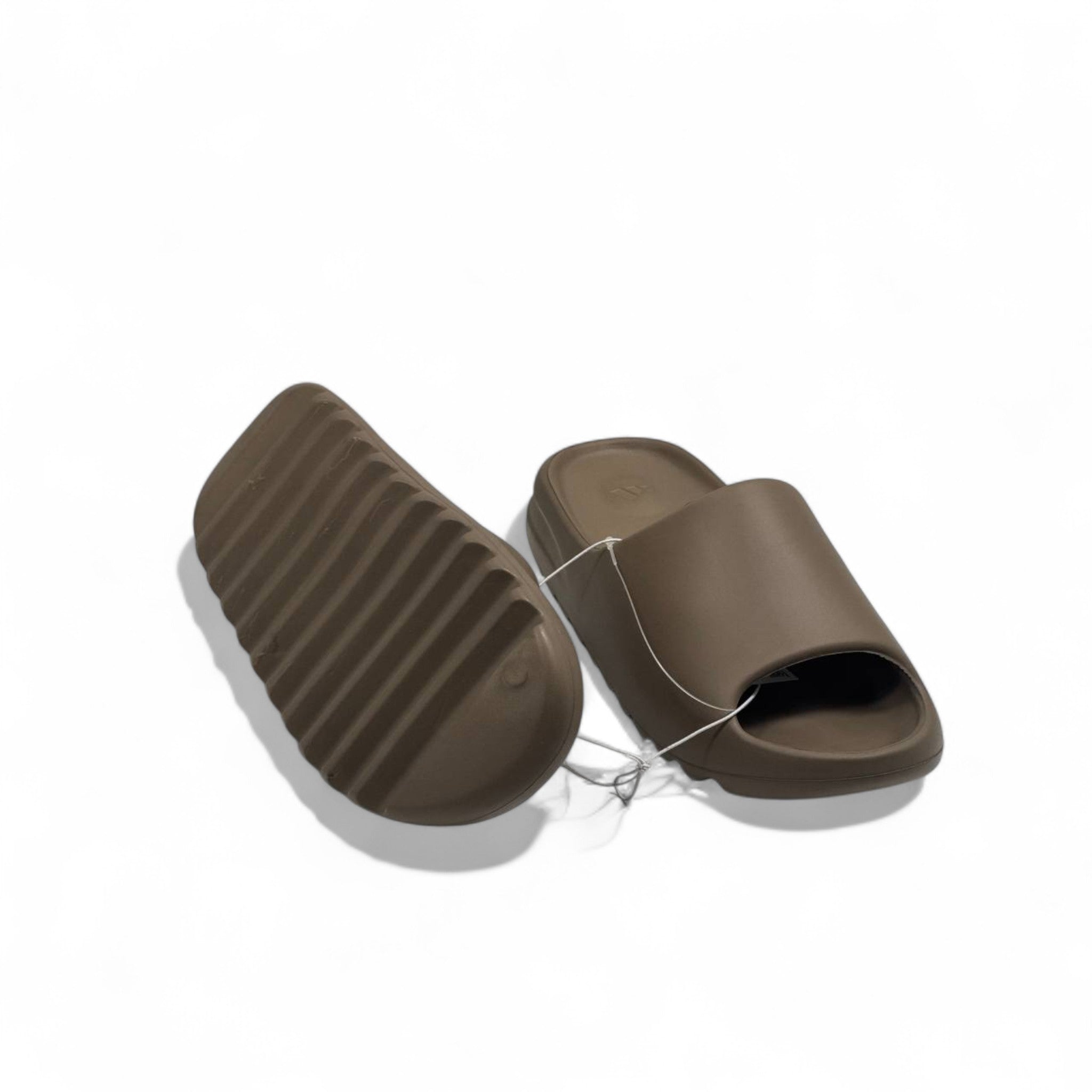 Adidas Yeezy Slides – Mocha Brown ☕️