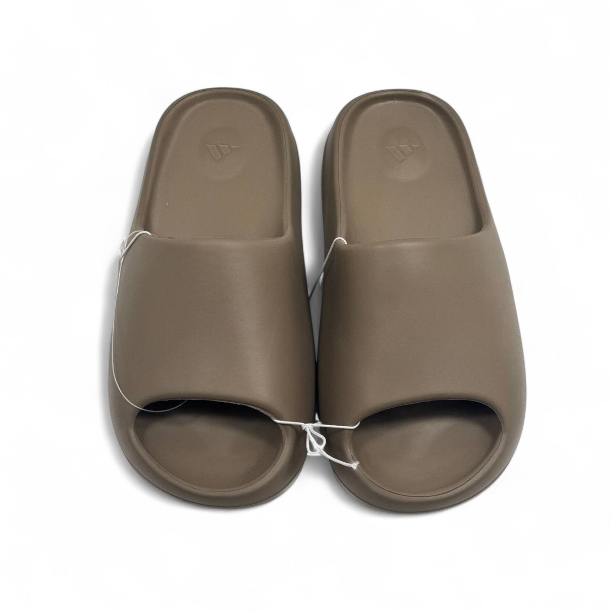 Adidas Yeezy Slides – Mocha Brown ☕️