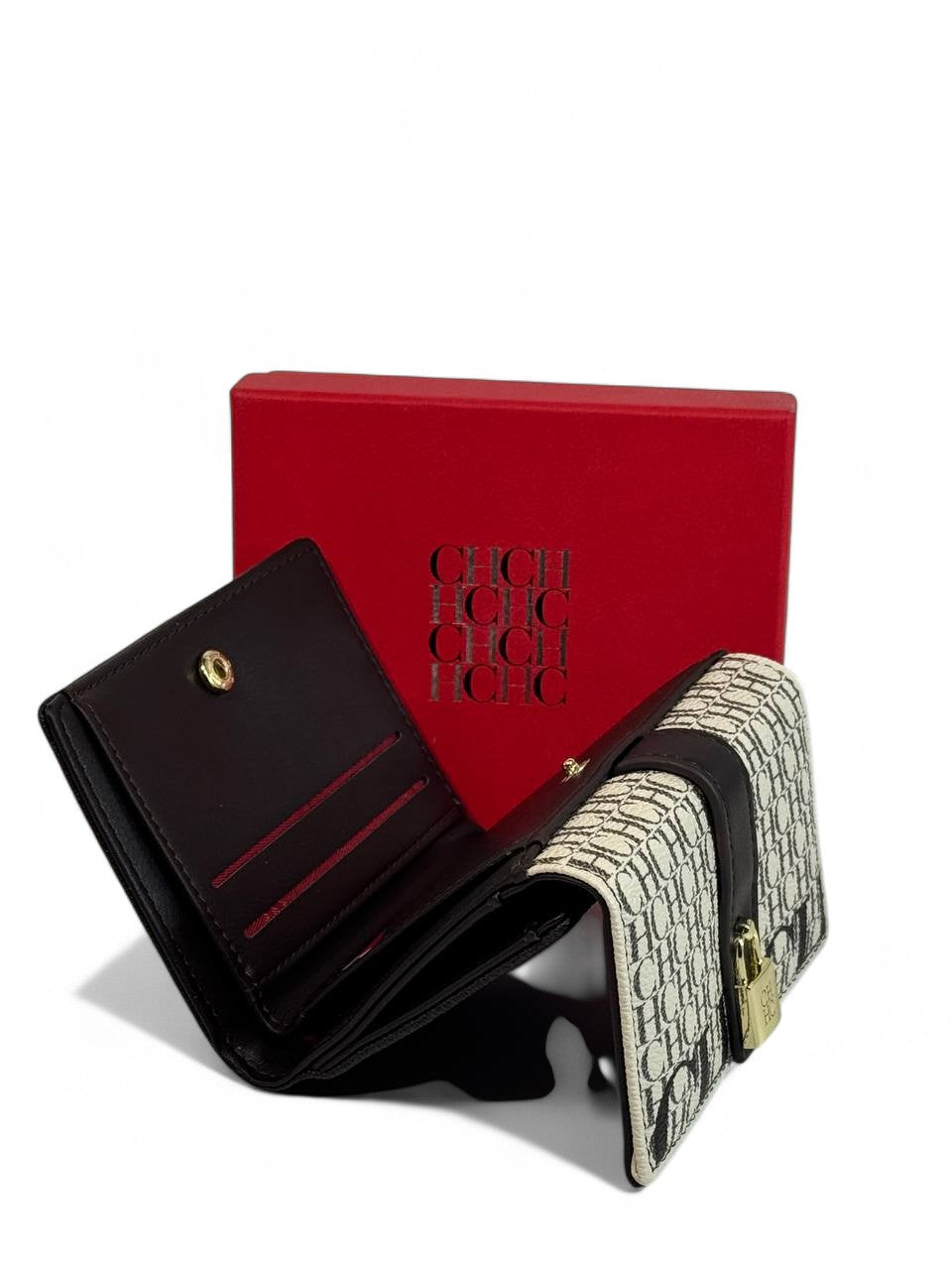 🖤 Carolina Herrera CH Monogram Wallet – Dual-Tone Elegance Edition 🤍🤎