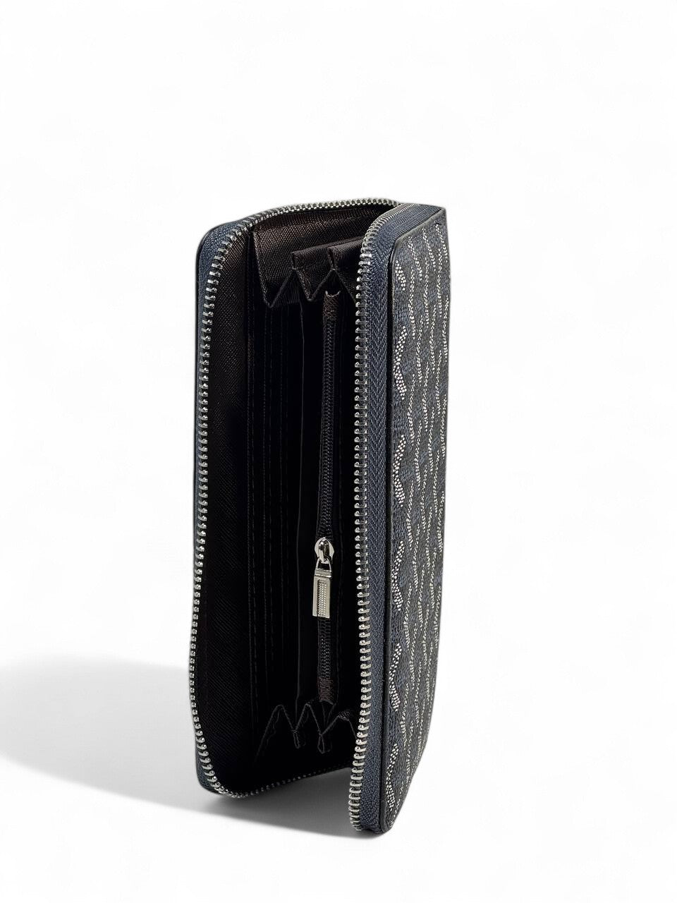 Goyard-Inspired Black Clutch – Timeless Elegance in Every Detail 🖤✨