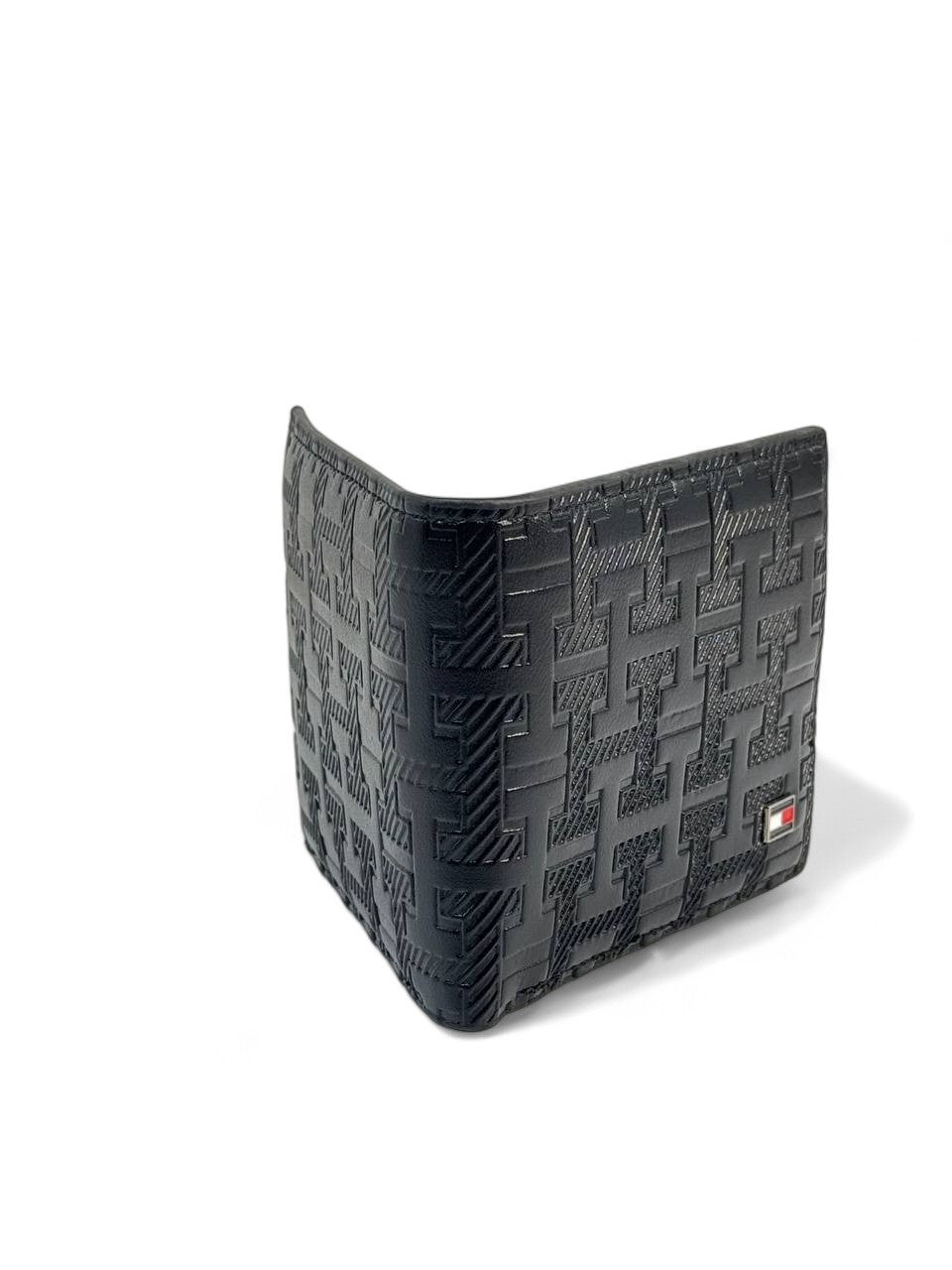 Tommy Hilfiger-Inspired Embossed Pattern Wallet – Modern Texture, Timeless Elegance 🖤✨