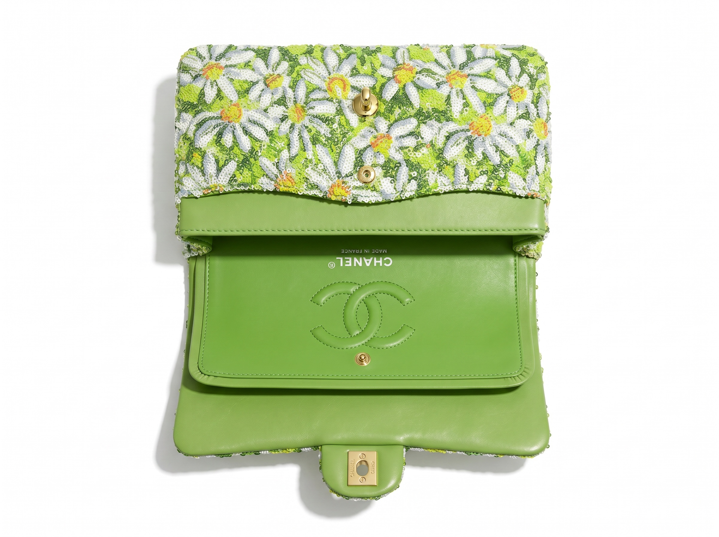 🌼 Chanel Daisy Bloom Classic Flap Bag 🌼