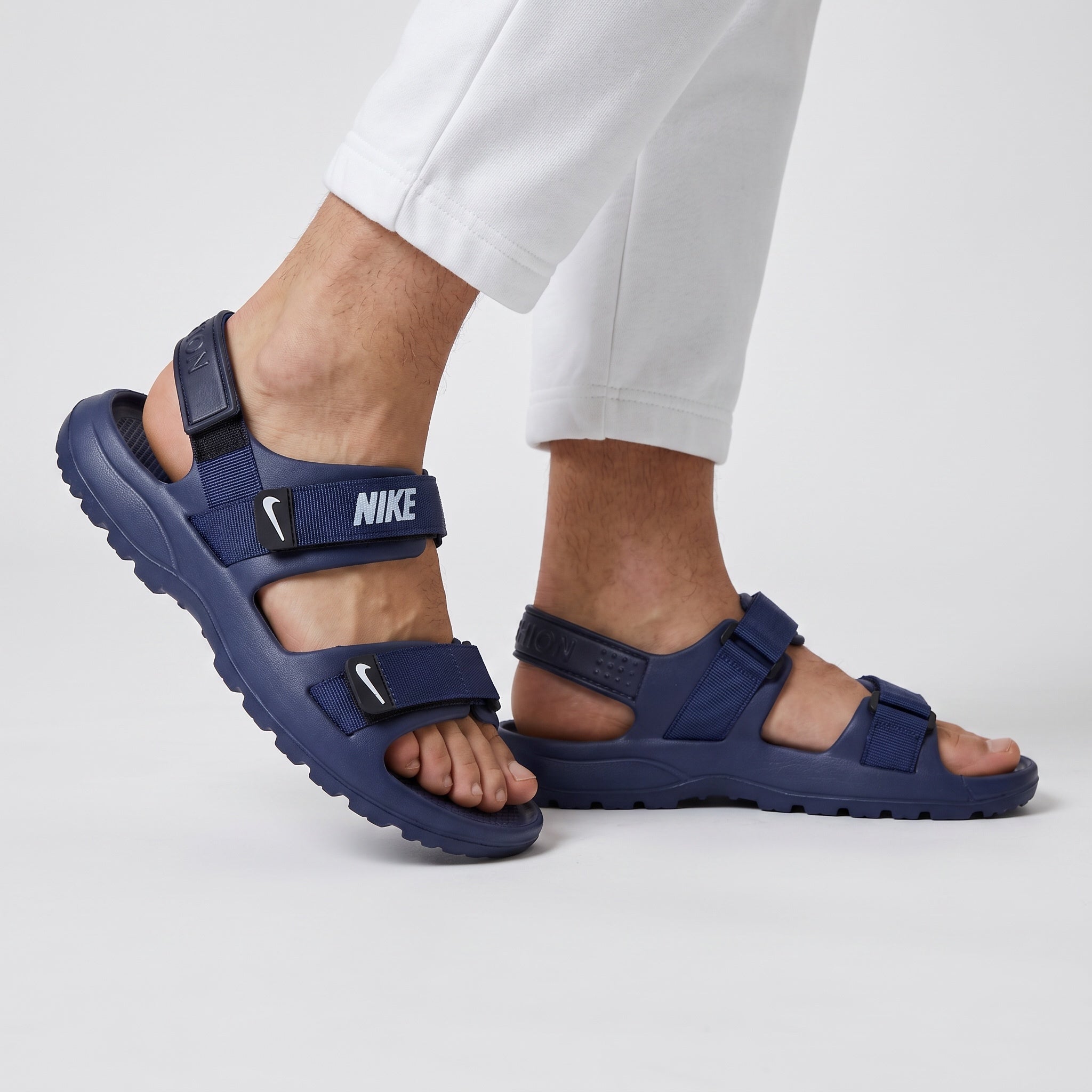 navy nike men's sport sandals with adjustable straps