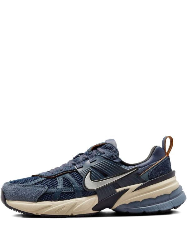 navy layered men's Nike sneaker with mesh and suede upper, cream midsole and blue outsole