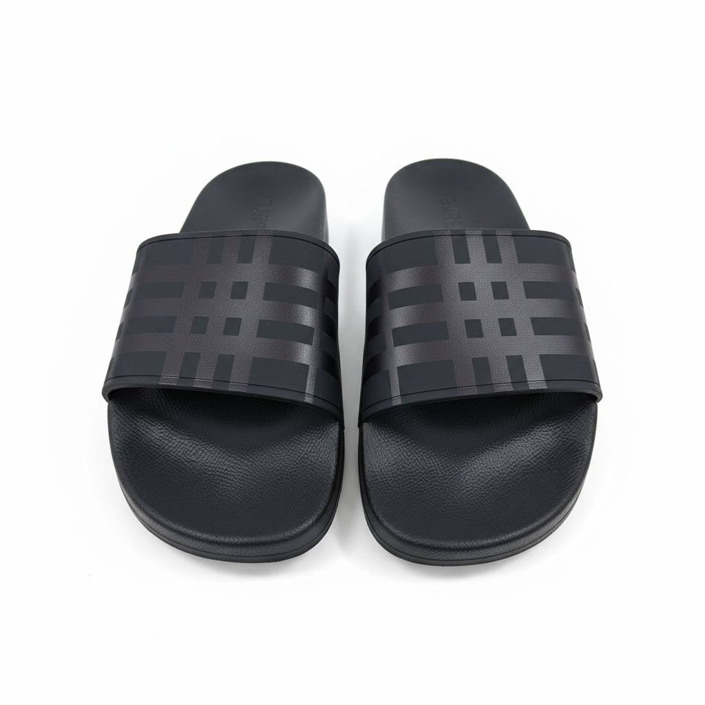 Burberry Check Slides – Black Edition 🖤✨