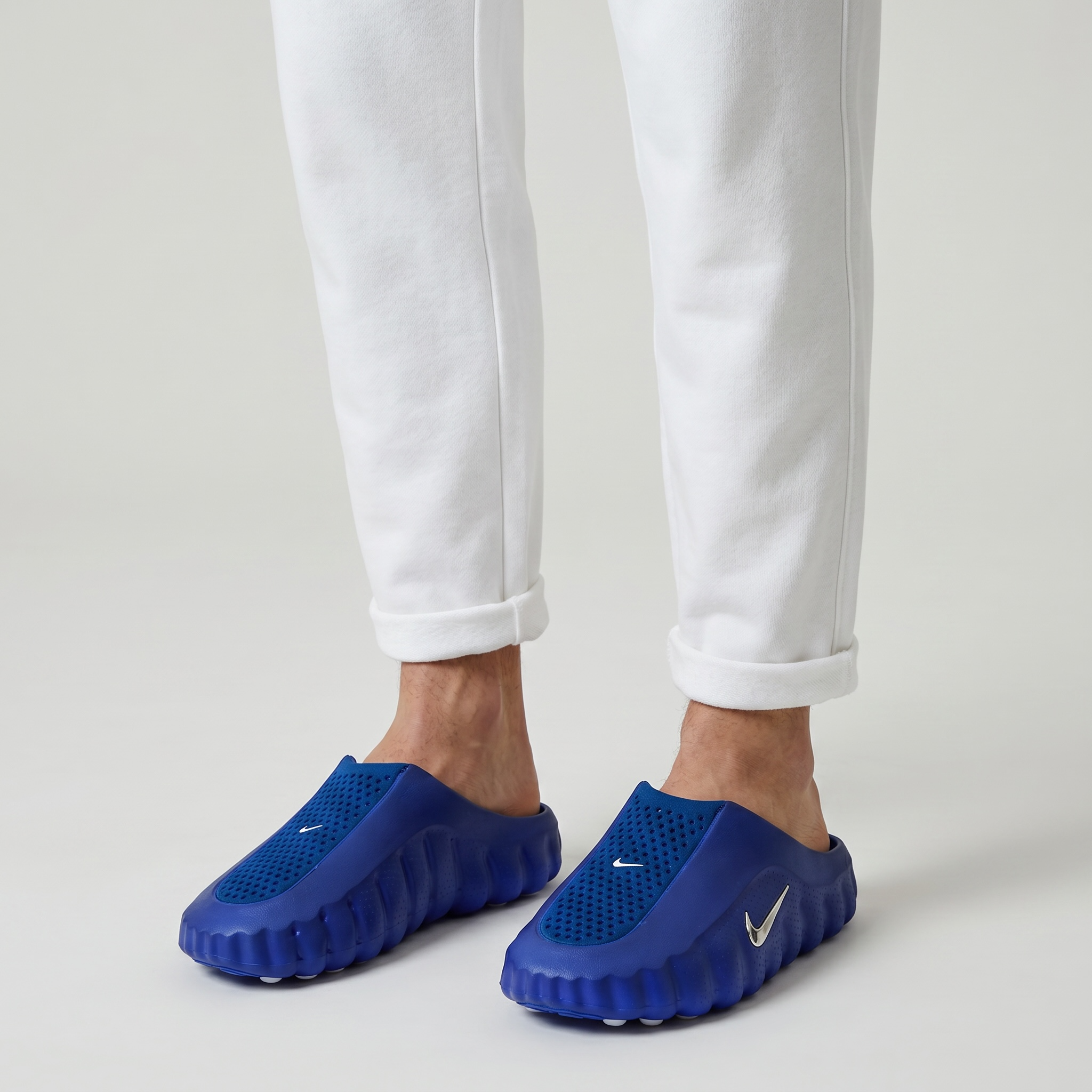👟 Nike MIND Recovery Clogs – Royal Blue