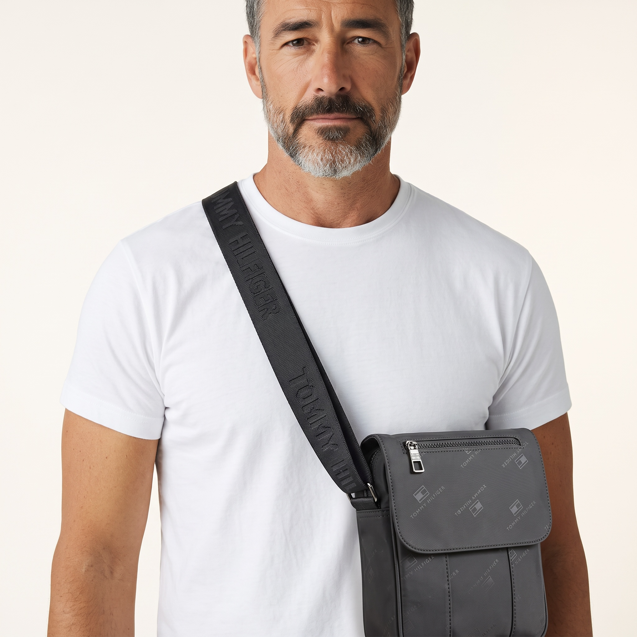 🖤 Tommy Hilfiger Black Logo Crossbody Bag – Premium Flap Design