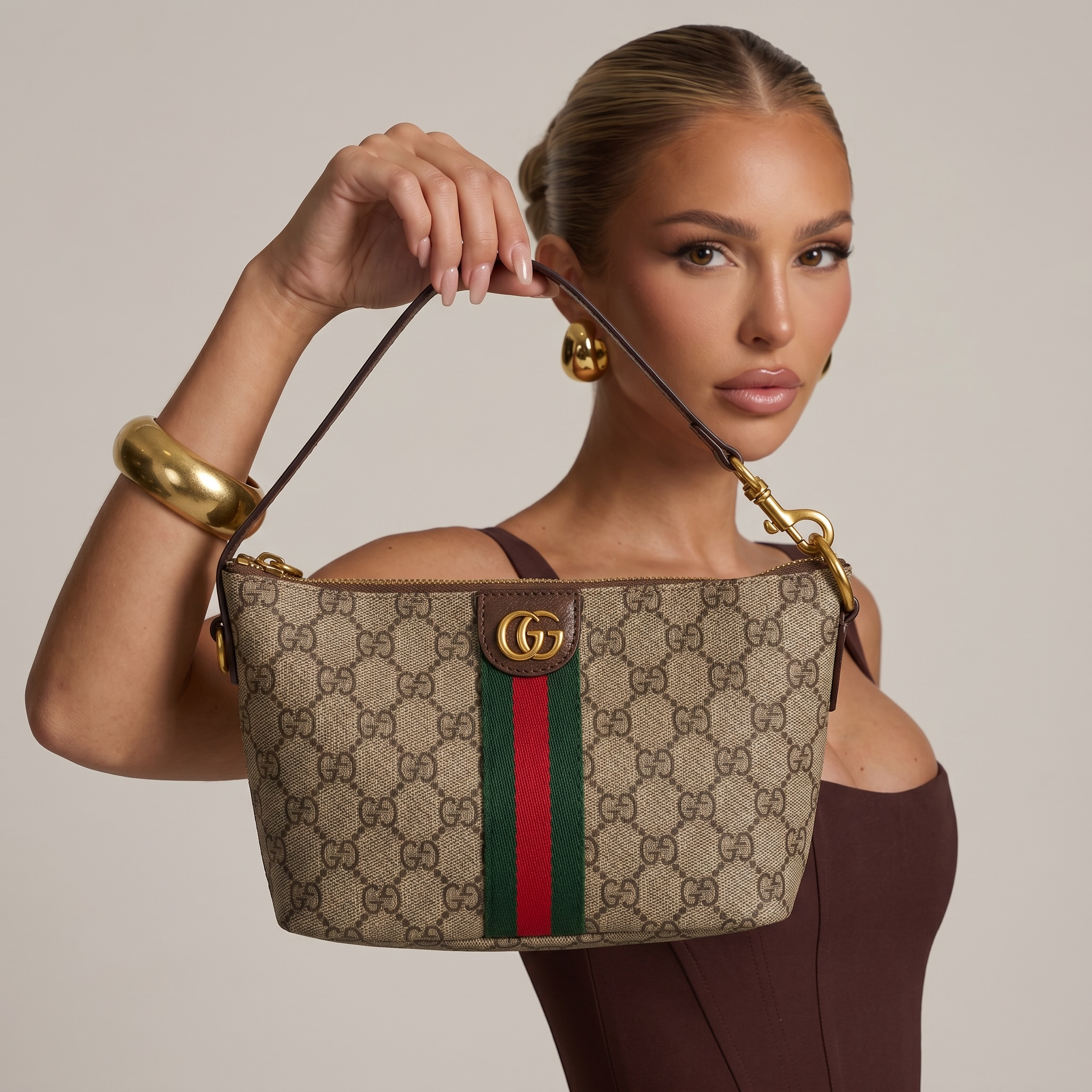 Gucci Beige GG Supreme Web Stripe Shoulder Bag 🤎💚❤️✨👜🔥