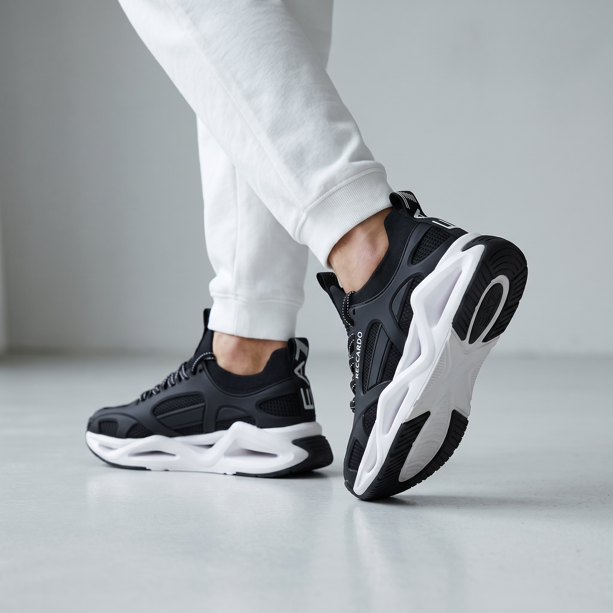🖤 Armani Exchange Chunky Runner Sneakers White & Black 👟⚡