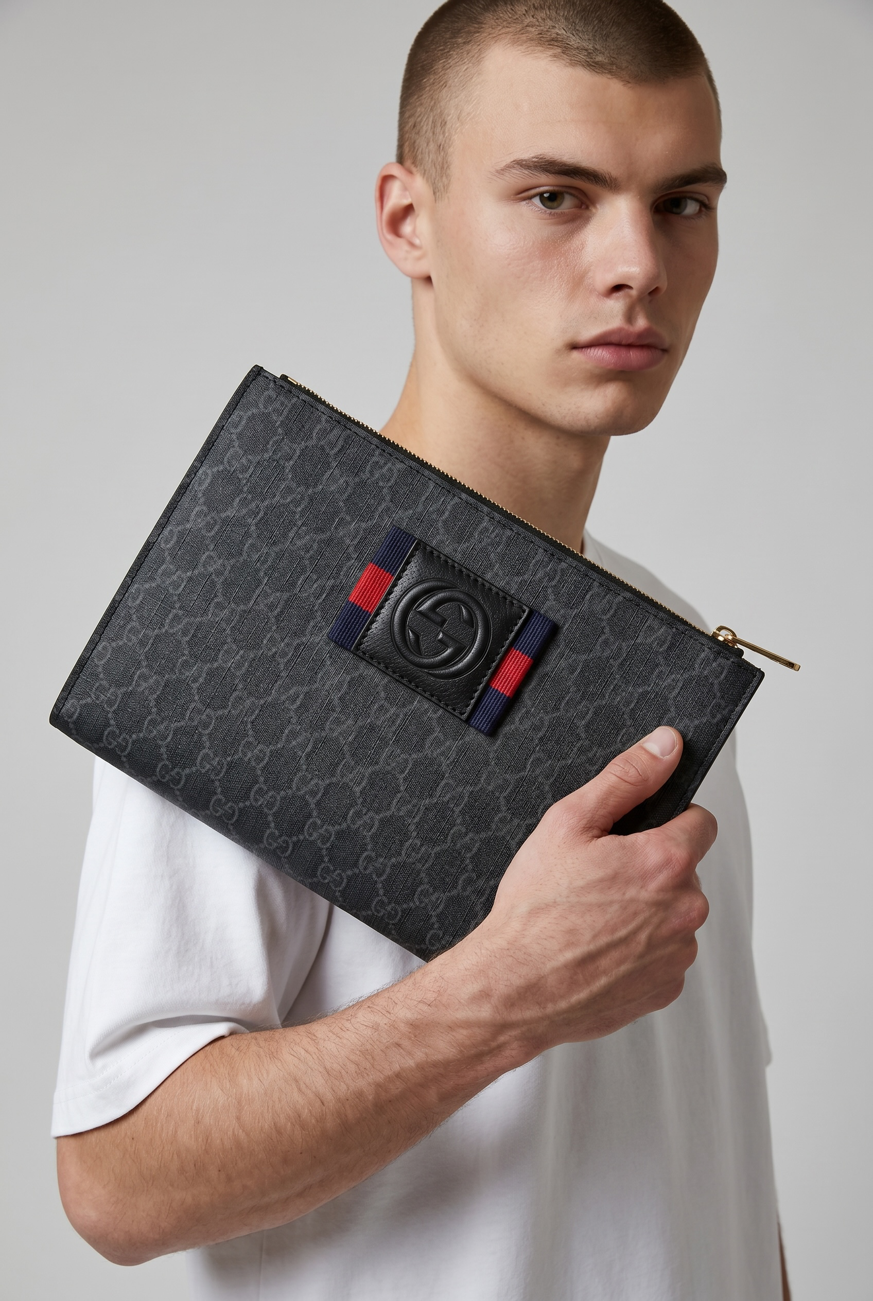 Gucci Black GG Supreme Web Logo Clutch 🖤✨🔴🔵💼🔥