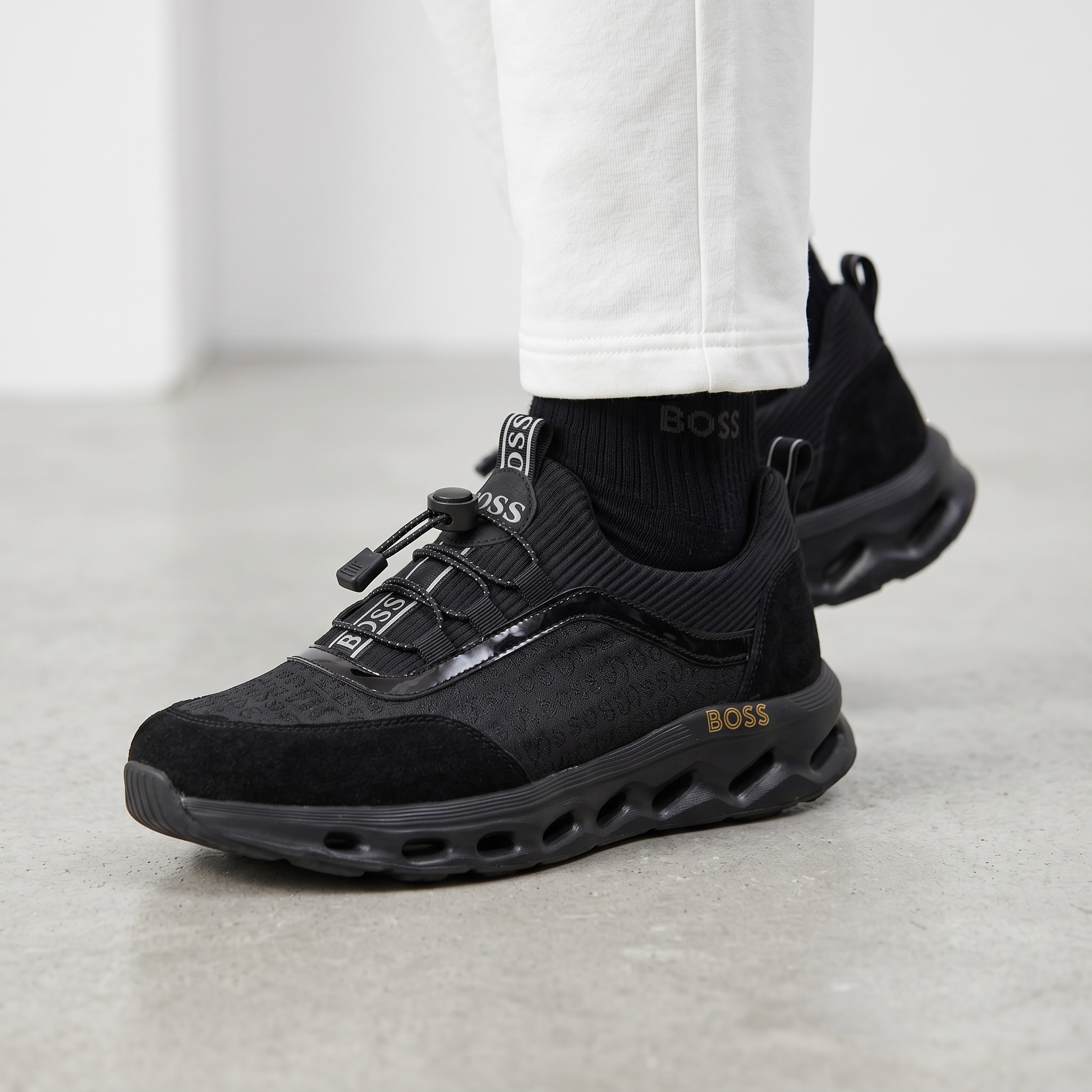🖤 Hugo Boss All Black Luxury Runner Sneakers 👟⚡
