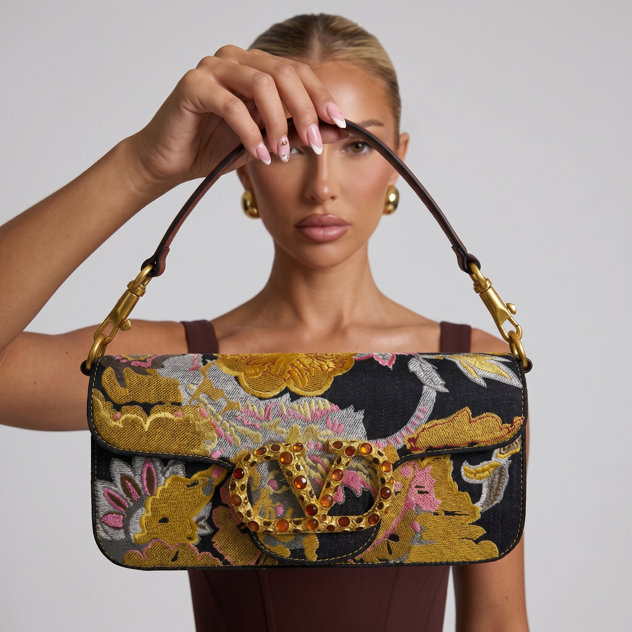 Valentino Garavani Crystal VLogo Floral Embroidered Shoulder Bag ✨🌺