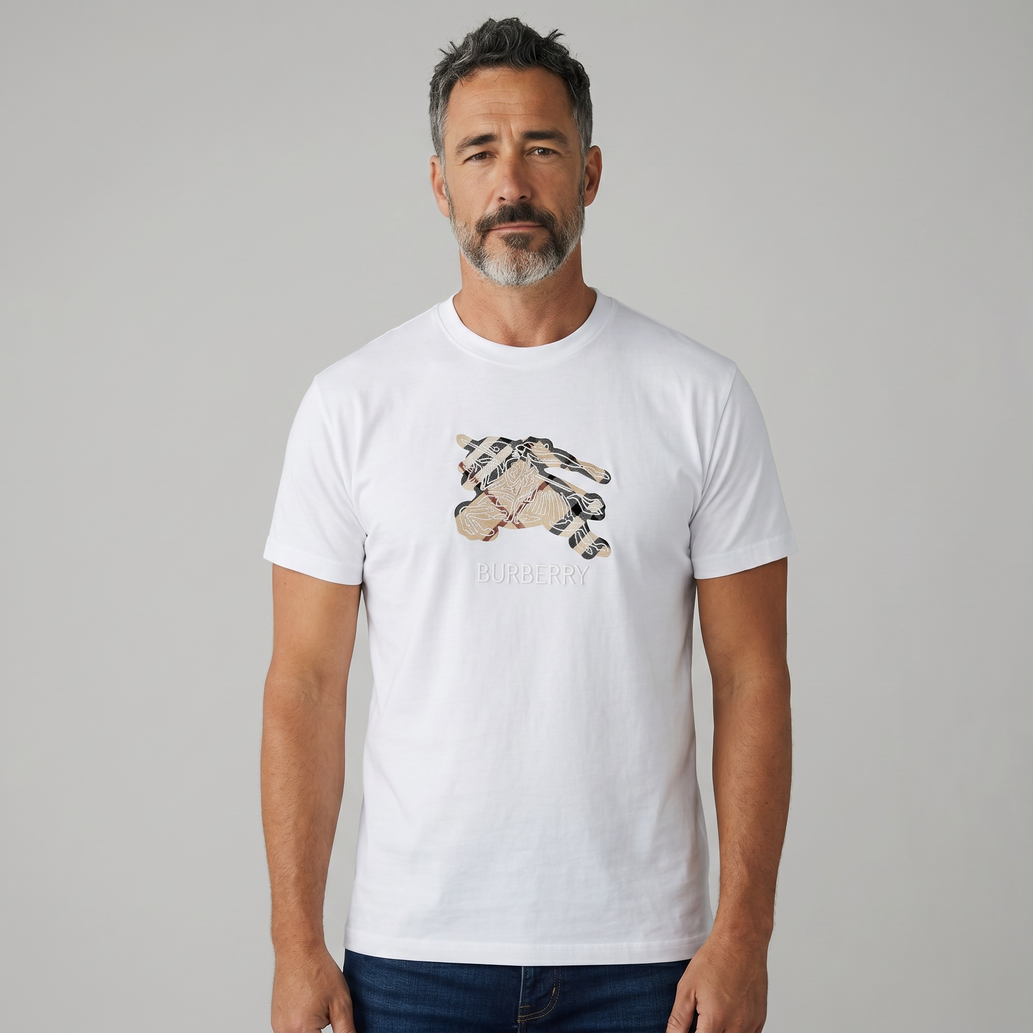 Burberry White Graphic T-Shirt 🤍✨ Signature Icon Edition
