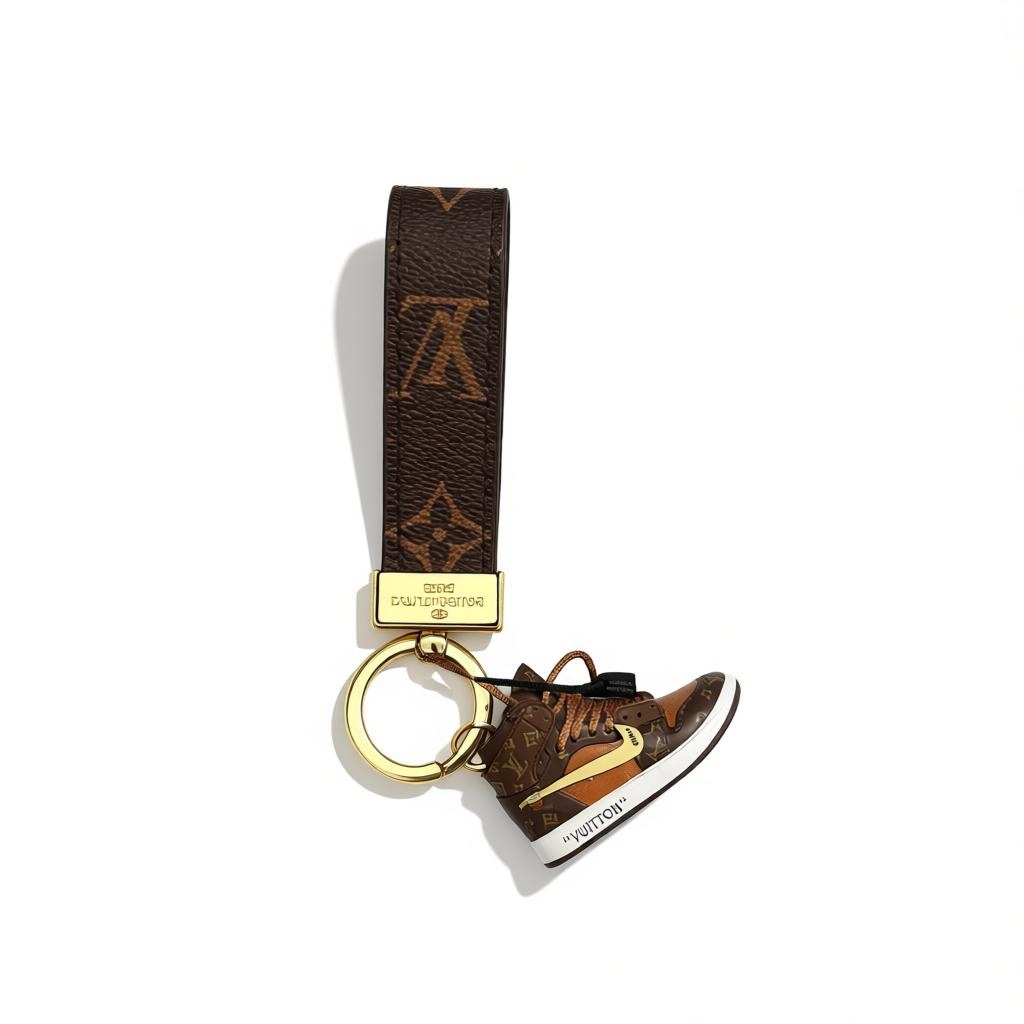 Louis Vuitton Sneaker Keychain 🔑👟🤎