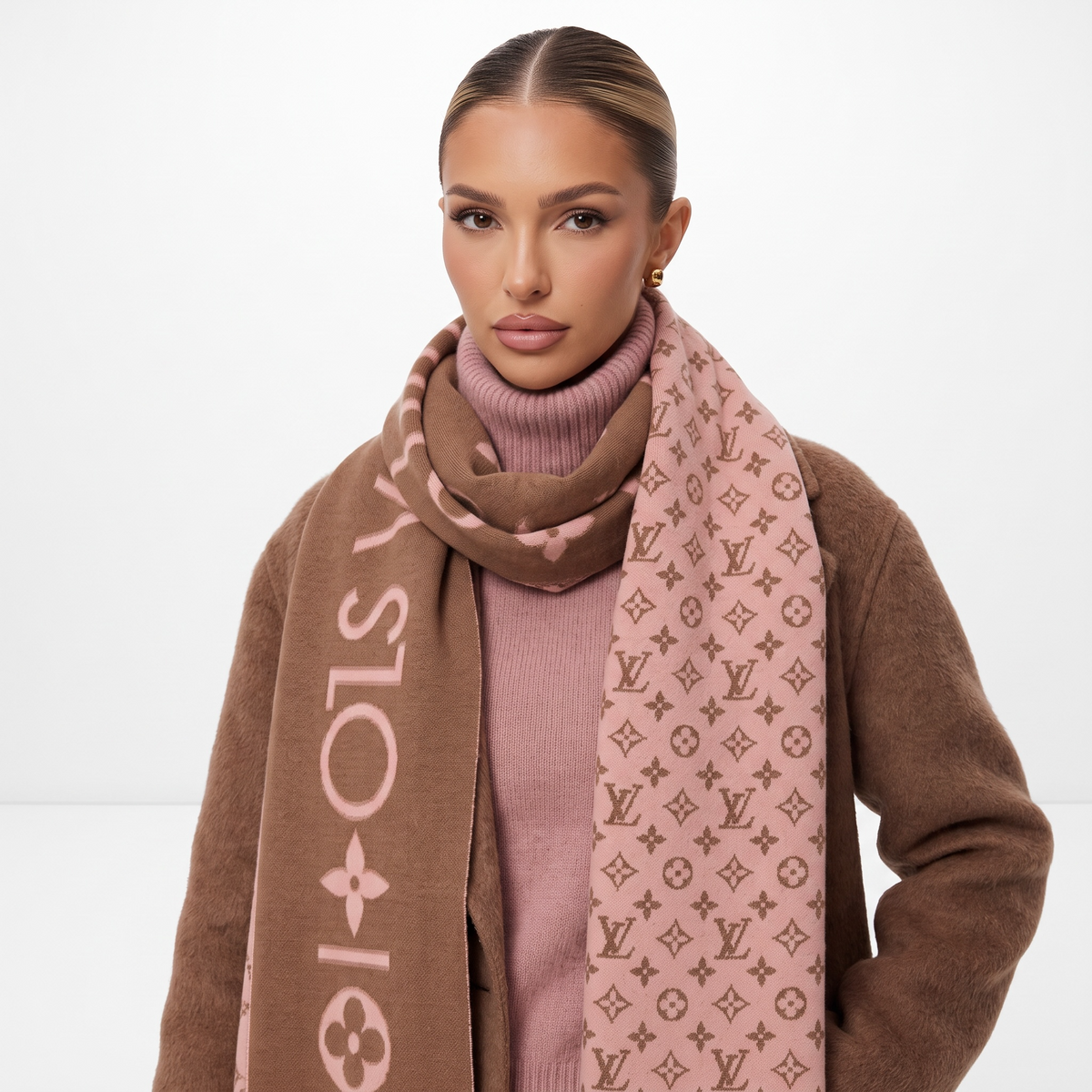 🤎 Louis Vuitton Brown And Blush Monogram Winter Scarf