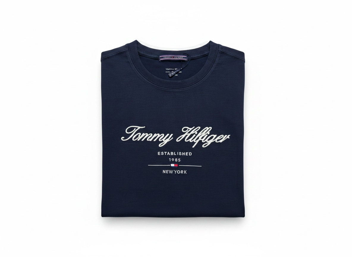 Tommy Hilfiger Navy T-Shirt 💙✨ Classic Script Logo