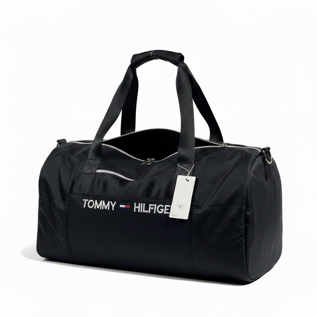 🖤 Tommy Hilfiger Duffel Bag – Black Classic Edition 🖤