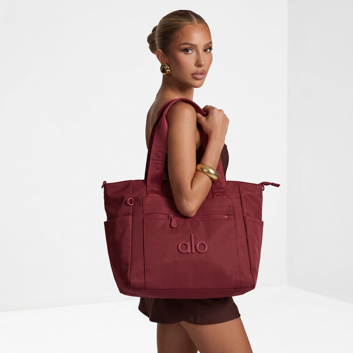 Alo Tote – Burgundy Utility Everyday Tote 👜🍷 - MASTERPIECE