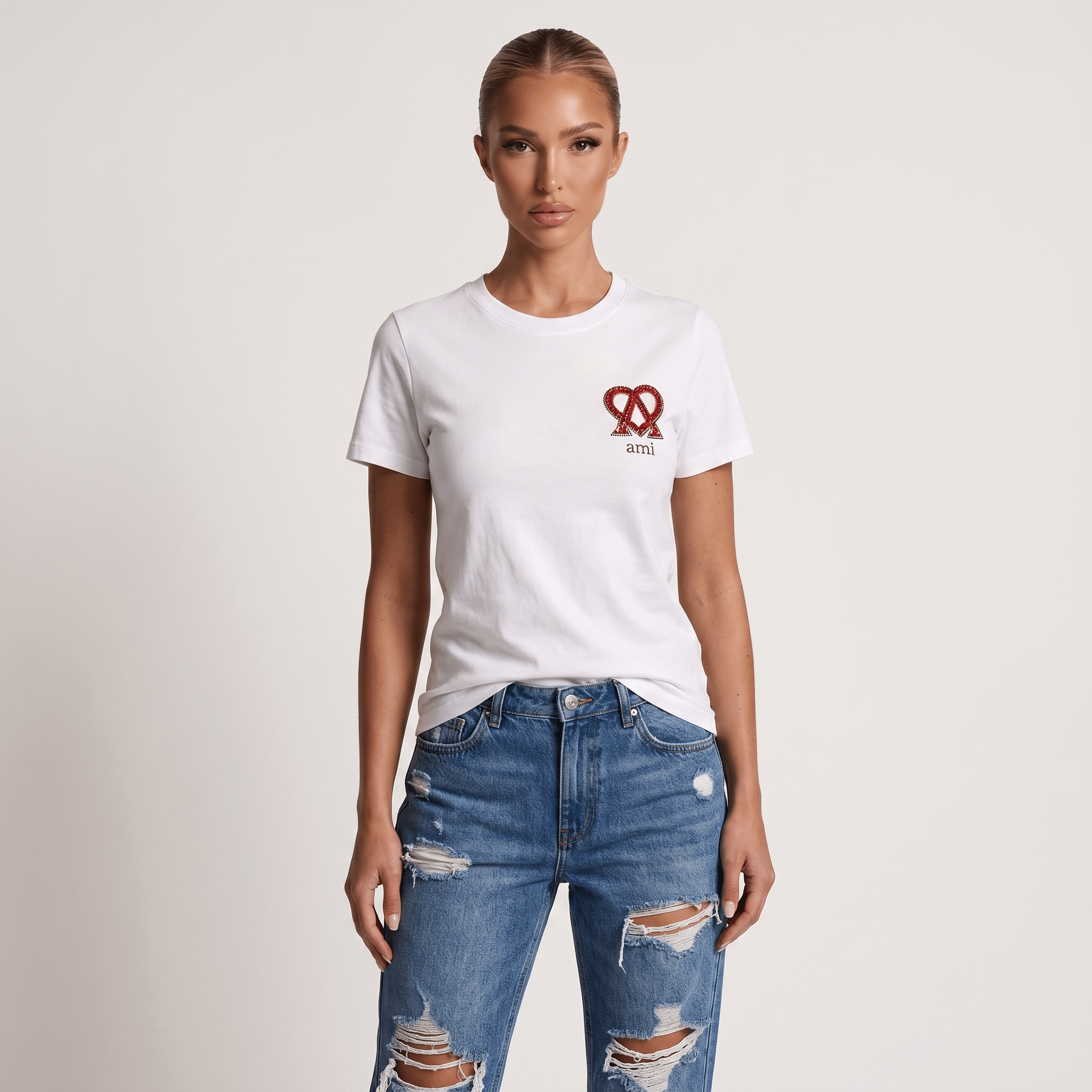 AMI Paris White Red Heart Logo T-Shirt 🤍❤️ - MASTERPIECE