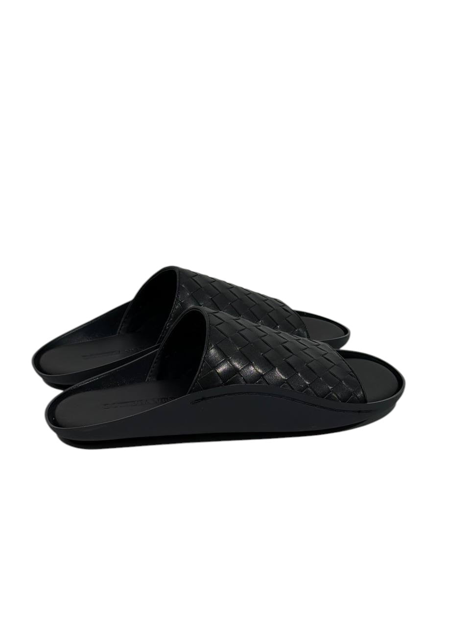 Bottega Veneta Intrecciato Slide Sandals – Black Edition 🖤✨ - MASTERPIECE