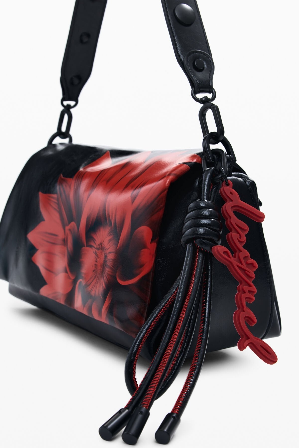 Desigual Red Floral Baguette Shoulder Bag – Chic Statement Piece ❤️🖤 - MASTERPIECE