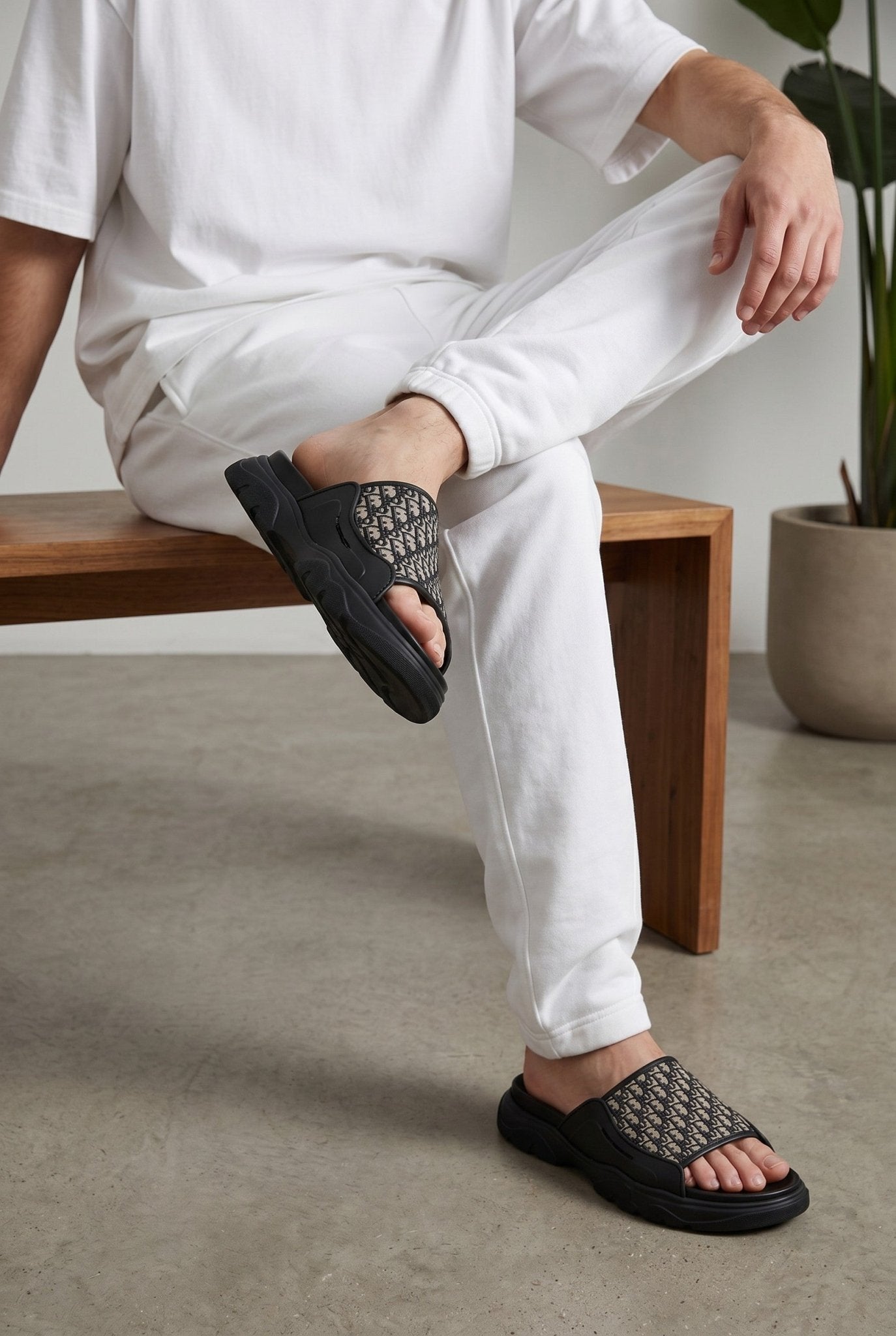 Dior Oblique Black Slide Sandals - MASTERPIECE