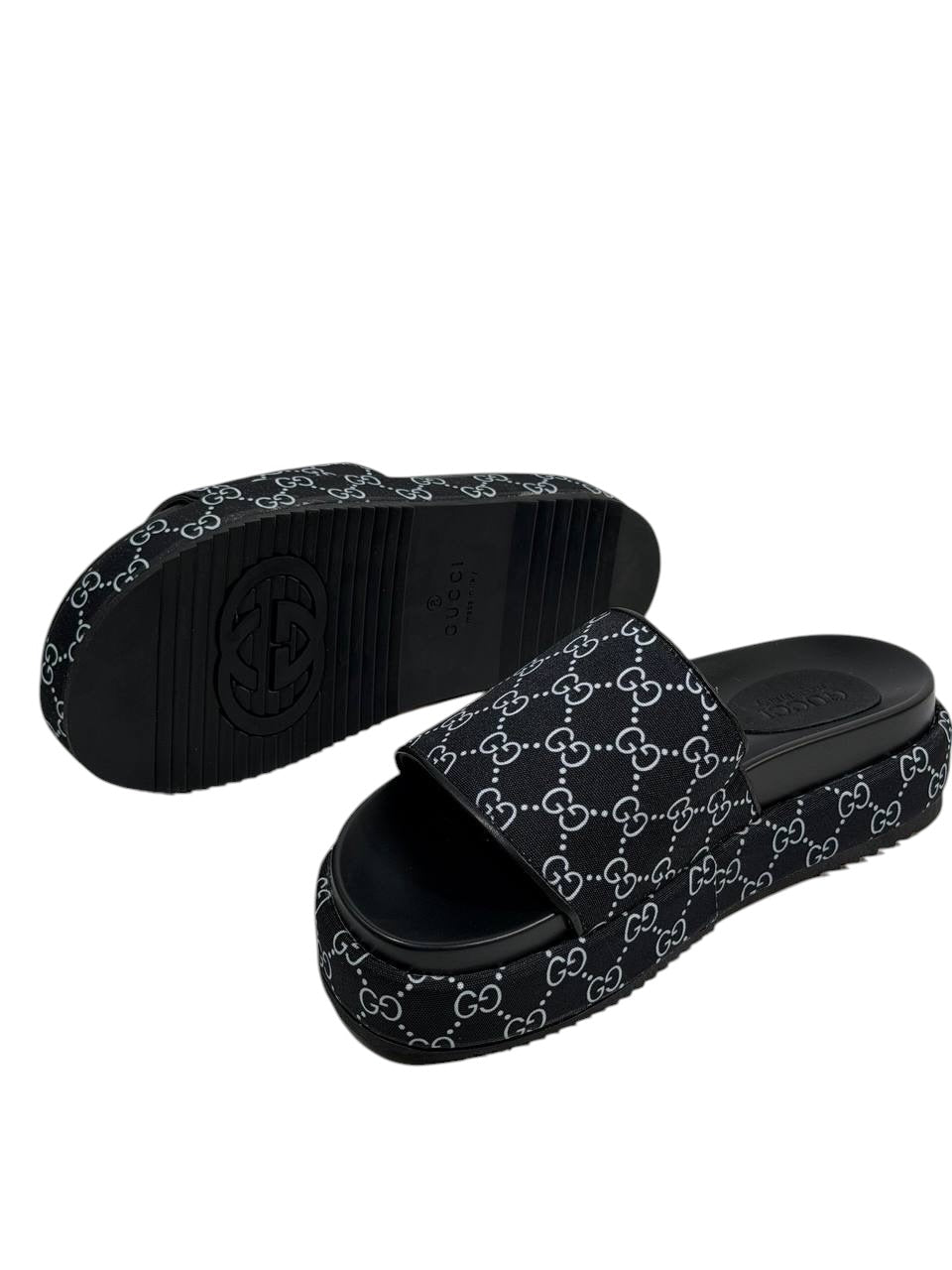 GUCCI GG Canvas Slide Sandals – Black Monogram Edition 🖤🌀 - MASTERPIECE