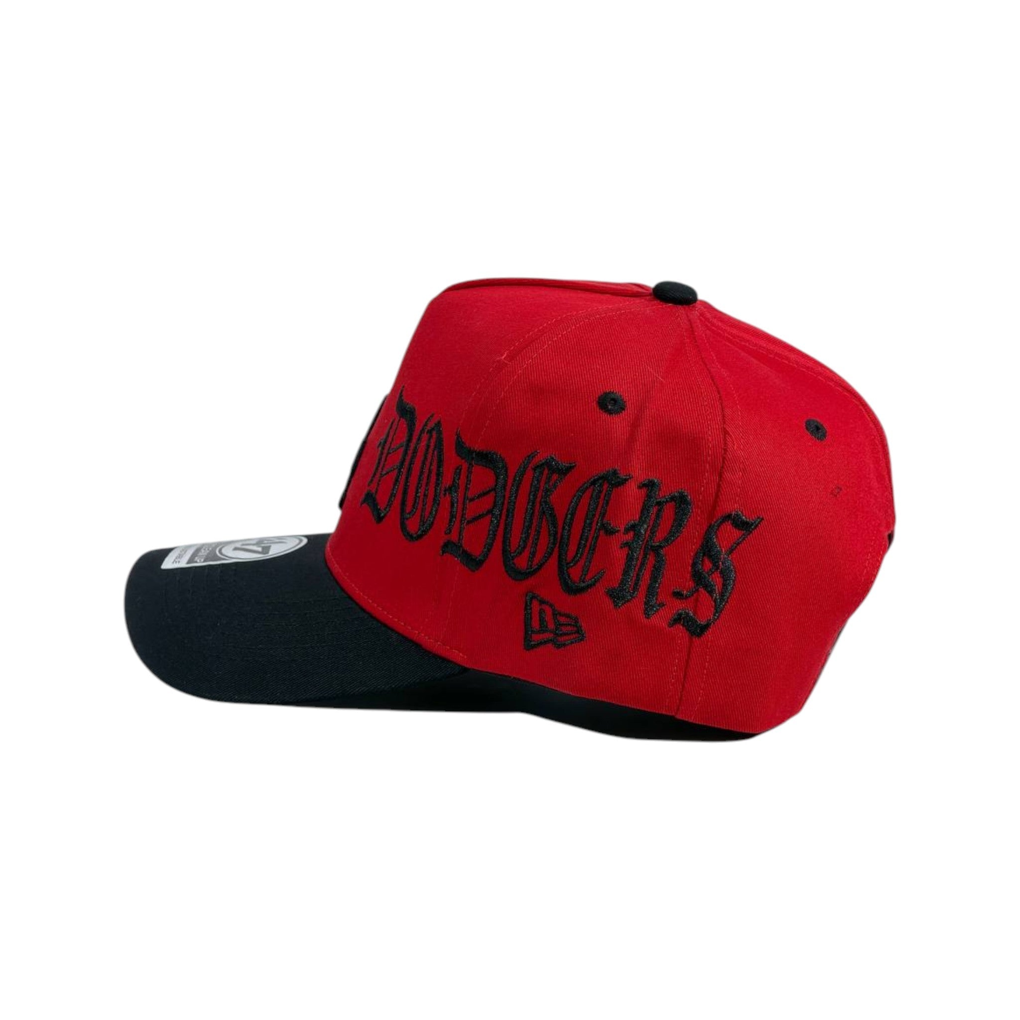 LA Dodgers Red & Black Embroidered Cap – Bold Streetwear Snapback 🔴🖤 - MASTERPIECE